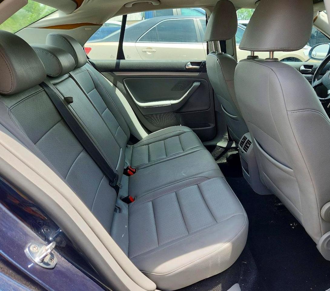 2009 Volkswagen Jetta Se Blue vin: 3VWRZ71K09M092983
