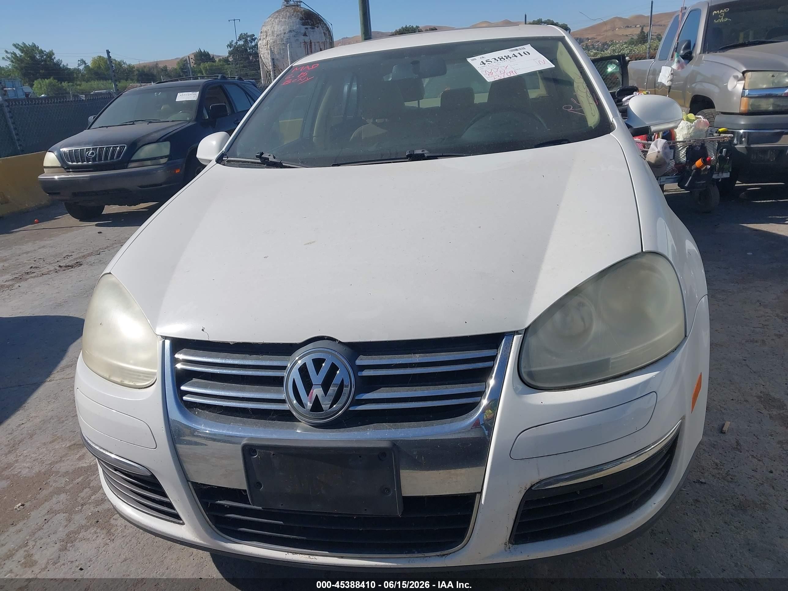 2009 Volkswagen Jetta Se/sel White vin: 3VWRZ71K29M062657