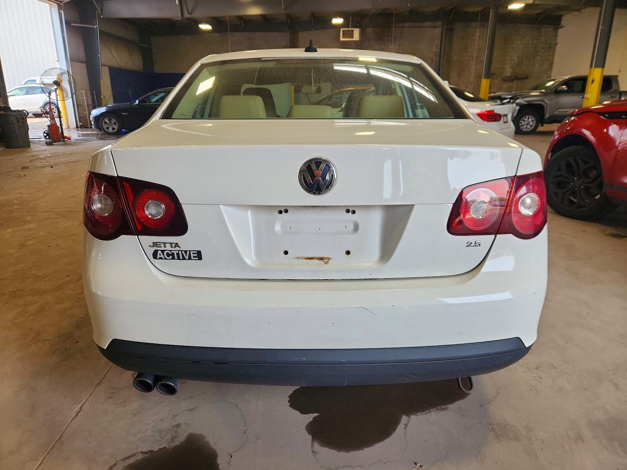 2009 Volkswagen Jetta Se Белый vin: 3VWRZ71K29M172169
