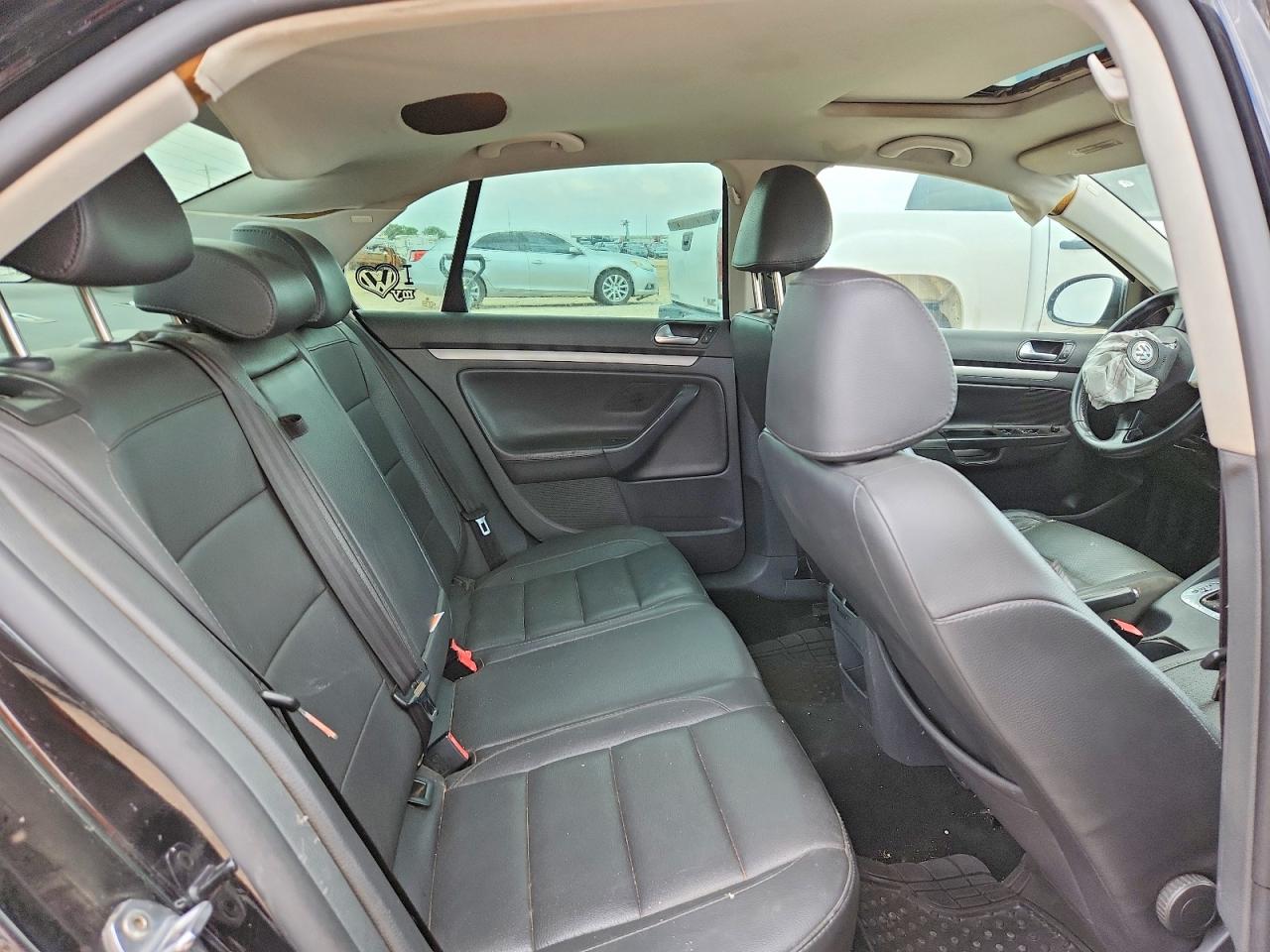 2008 Volkswagen Jetta Se Black vin: 3VWRZ71K38M093947