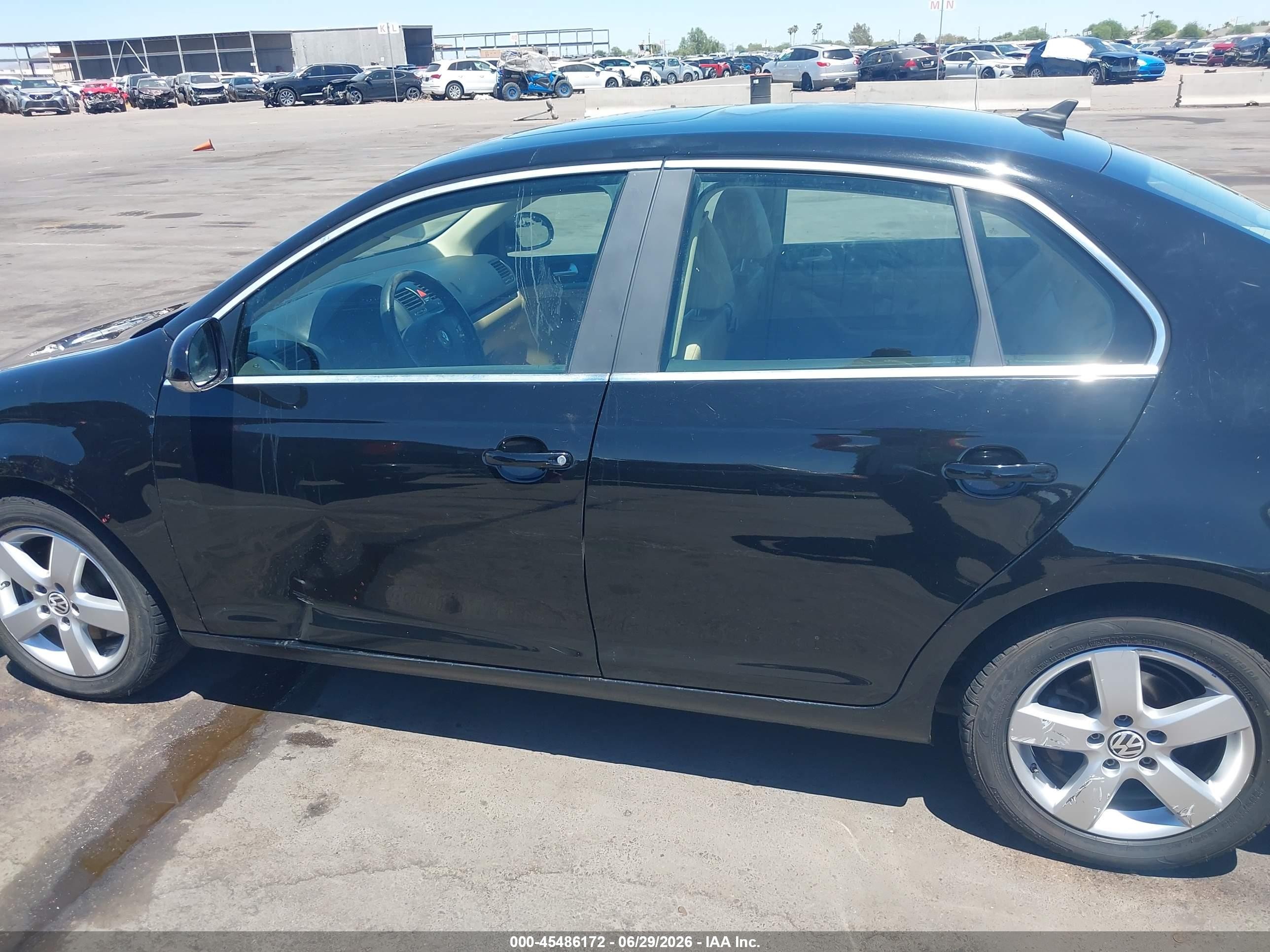 2009 Volkswagen Jetta Se/sel Черный vin: 3VWRZ71K39M017601