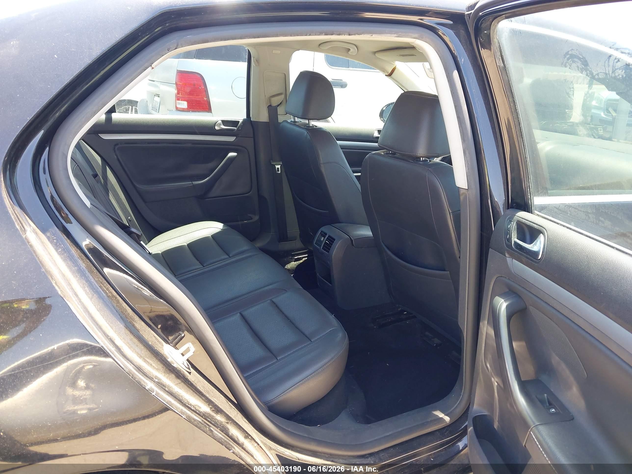 2008 Volkswagen Jetta Se/sel Black vin: 3VWRZ71K48M196827