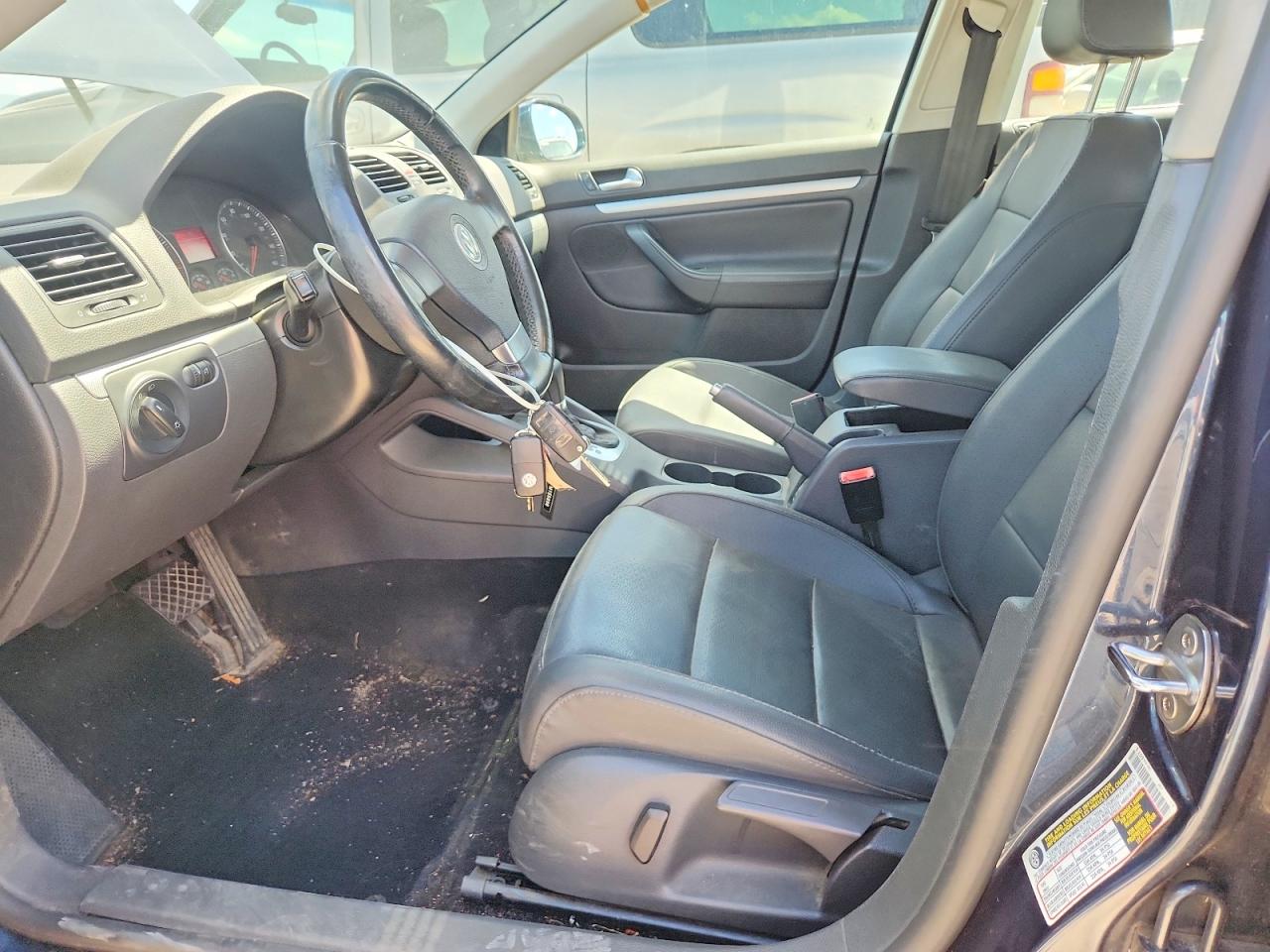2008 Volkswagen Jetta Se Black vin: 3VWRZ71K58M155896