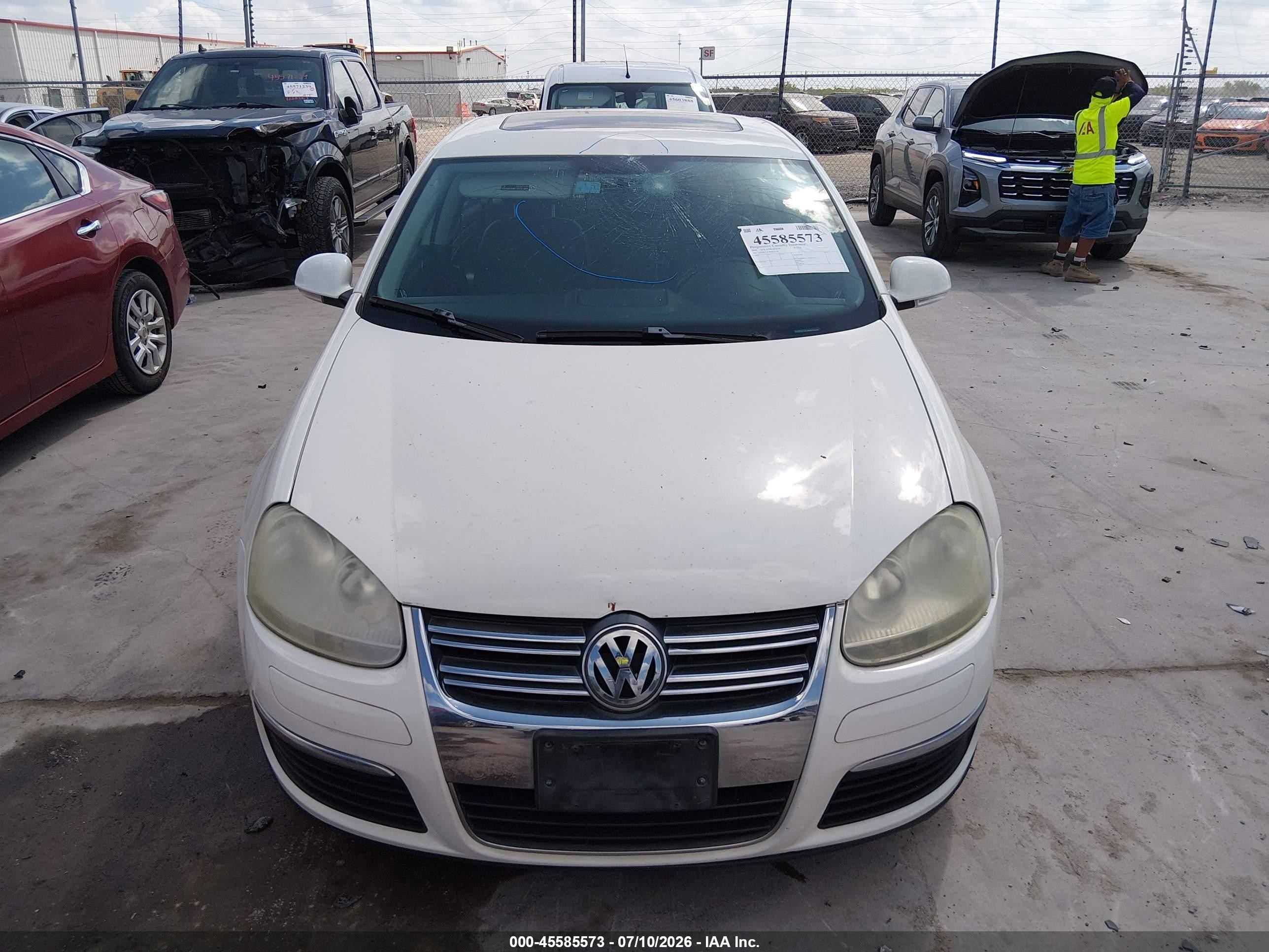 2008 Volkswagen Jetta Se/sel White vin: 3VWRZ71K78M032245