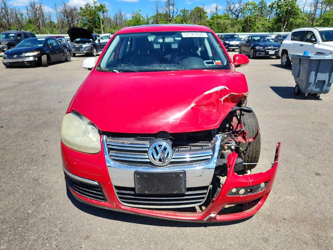2009 Volkswagen Jetta Red vin: 3VWRZ71K79M036720