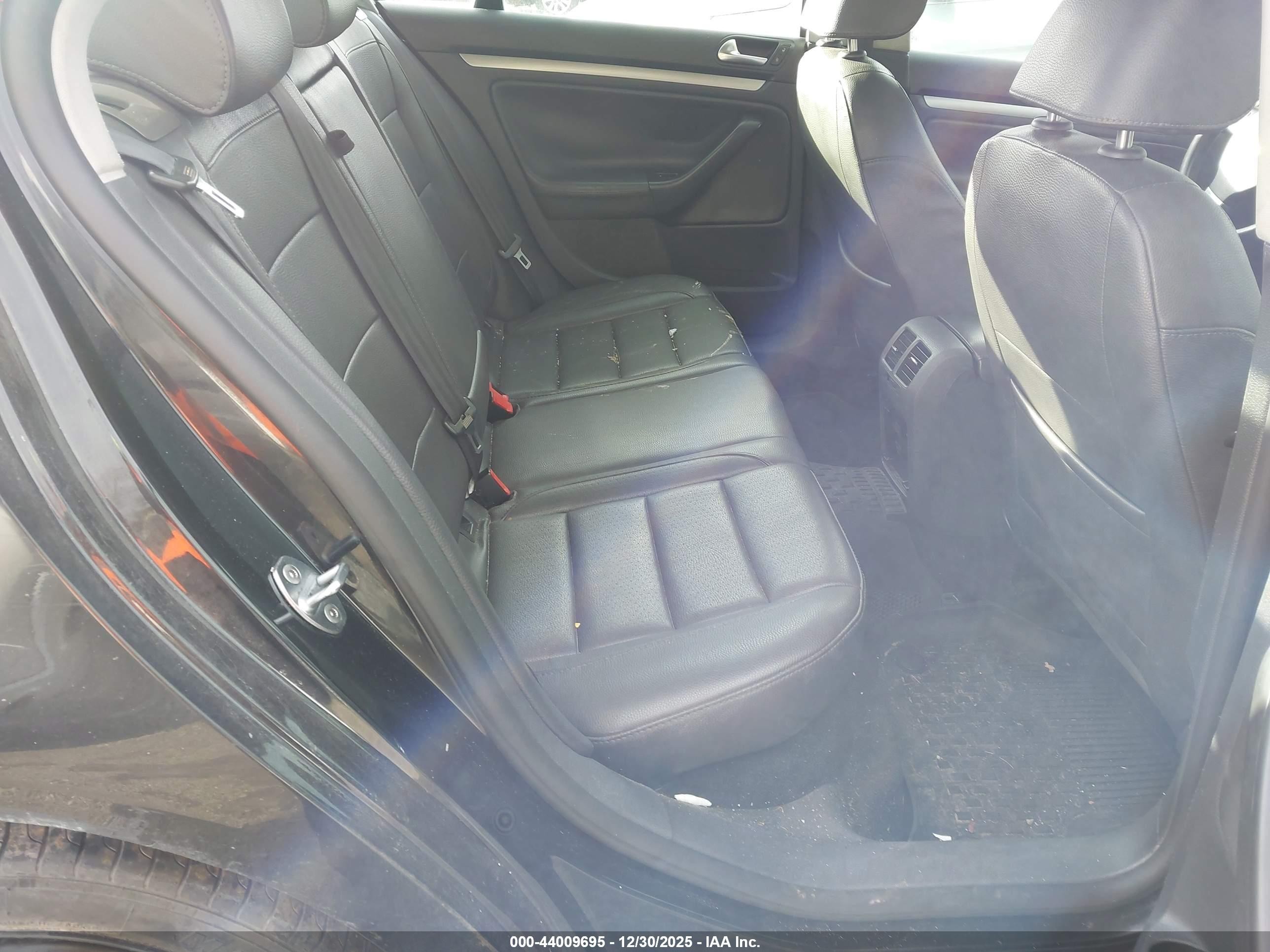 2009 Volkswagen Jetta Se/sel Black vin: 3VWRZ71K99M019997