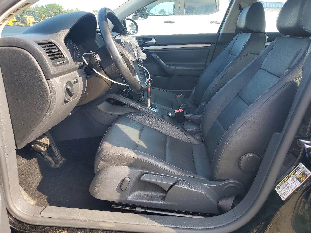 2008 Volkswagen Jetta Se Black vin: 3VWRZ71KX8M107228