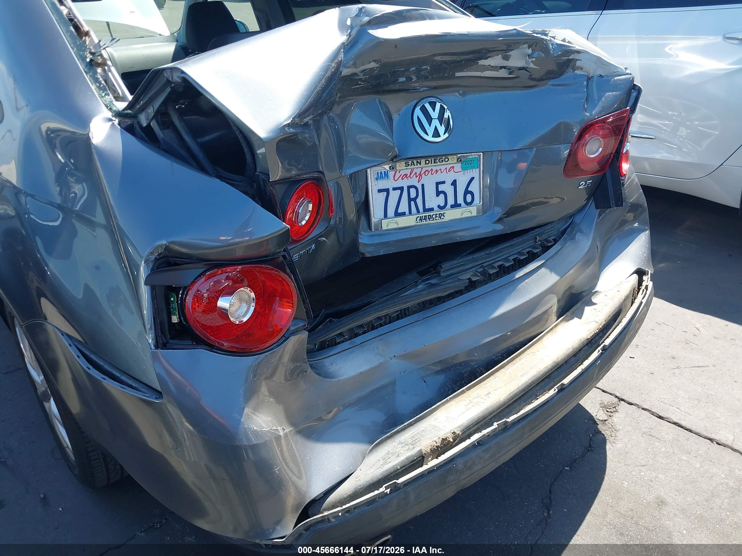 2010 Volkswagen Jetta Se Gray vin: 3VWRZ7AJ0AM047358