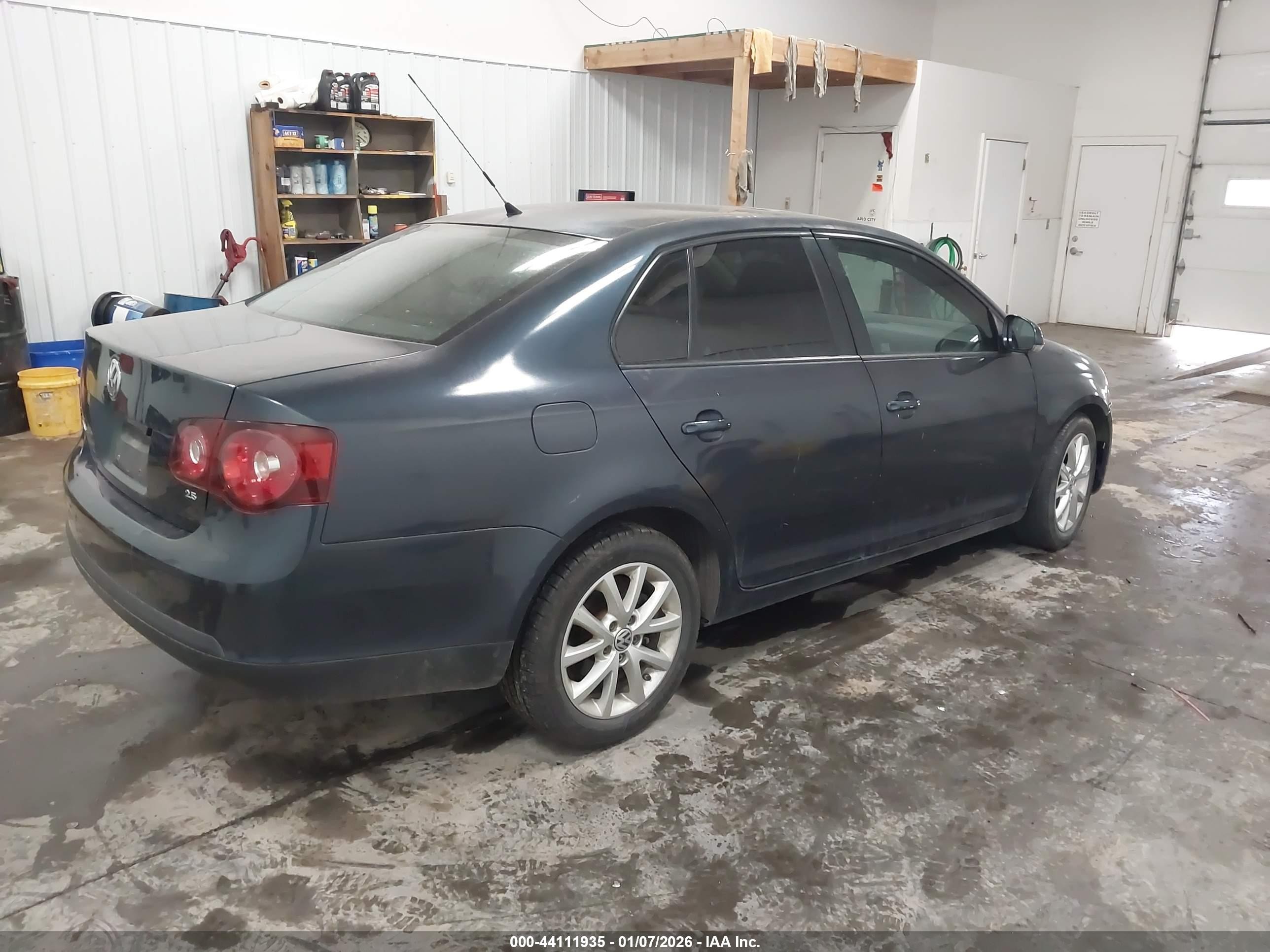2010 Volkswagen Jetta Limited Edition Blue vin: 3VWRZ7AJ0AM111298