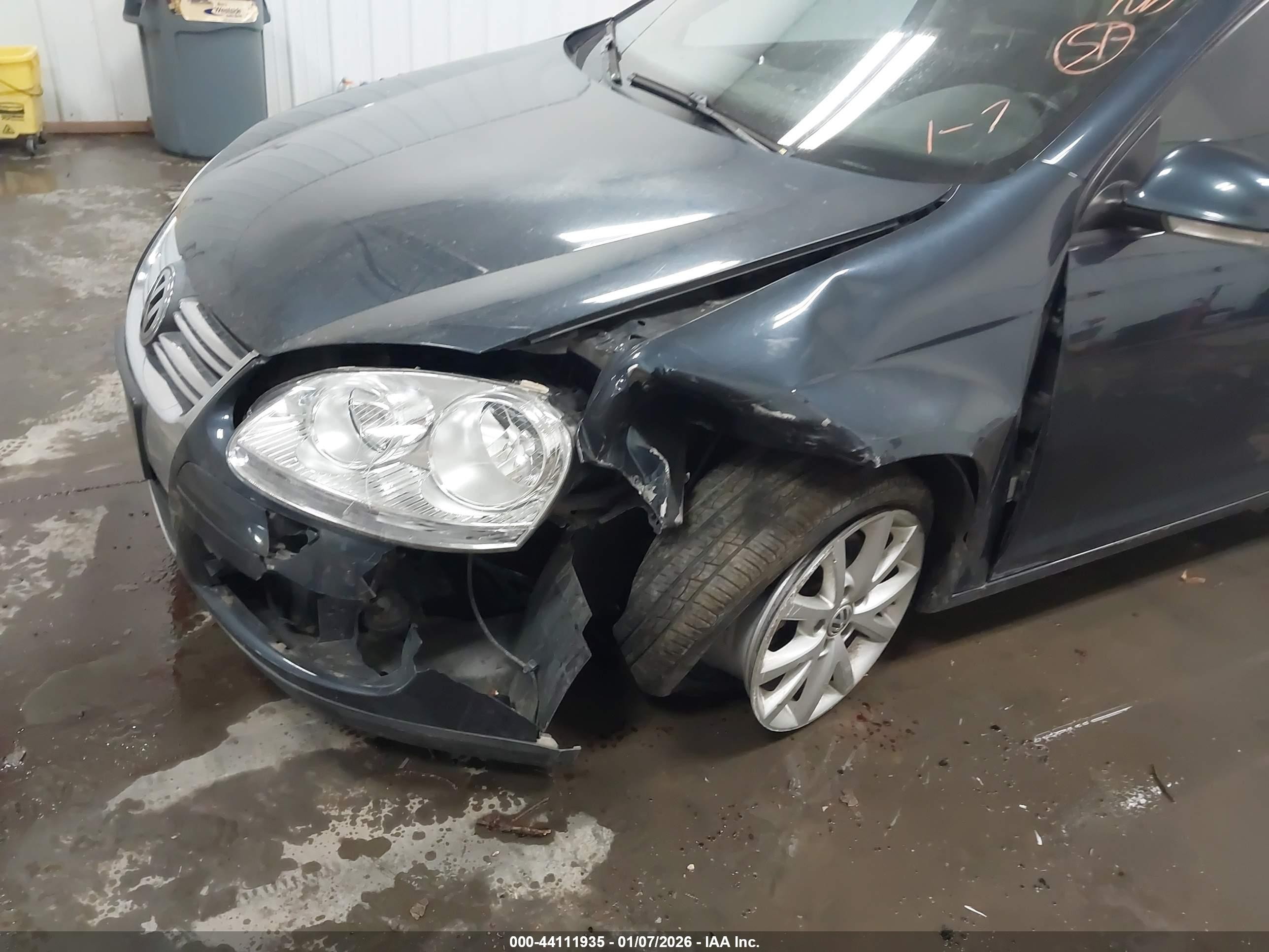 2010 Volkswagen Jetta Limited Edition Blue vin: 3VWRZ7AJ0AM111298