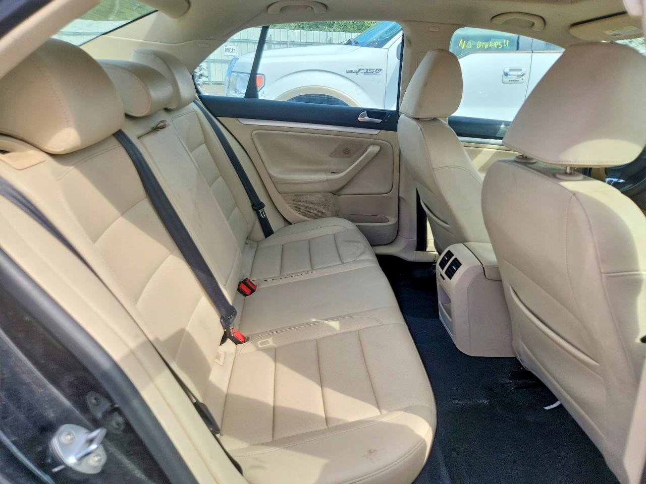 2010 Volkswagen Jetta Se Black vin: 3VWRZ7AJ0AM140901