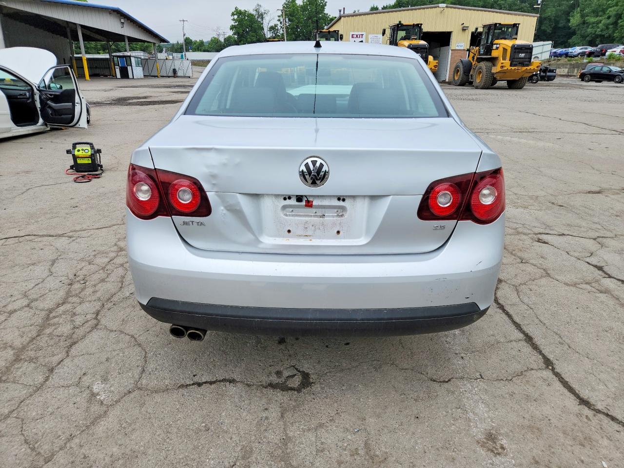 2010 Volkswagen Jetta Se Silver vin: 3VWRZ7AJ1AM157562