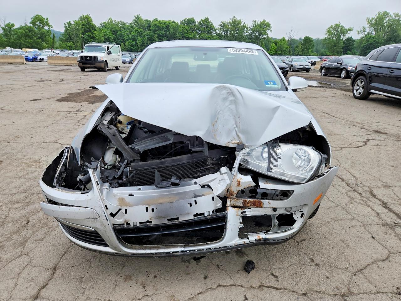 2010 Volkswagen Jetta Se Silver vin: 3VWRZ7AJ1AM157562