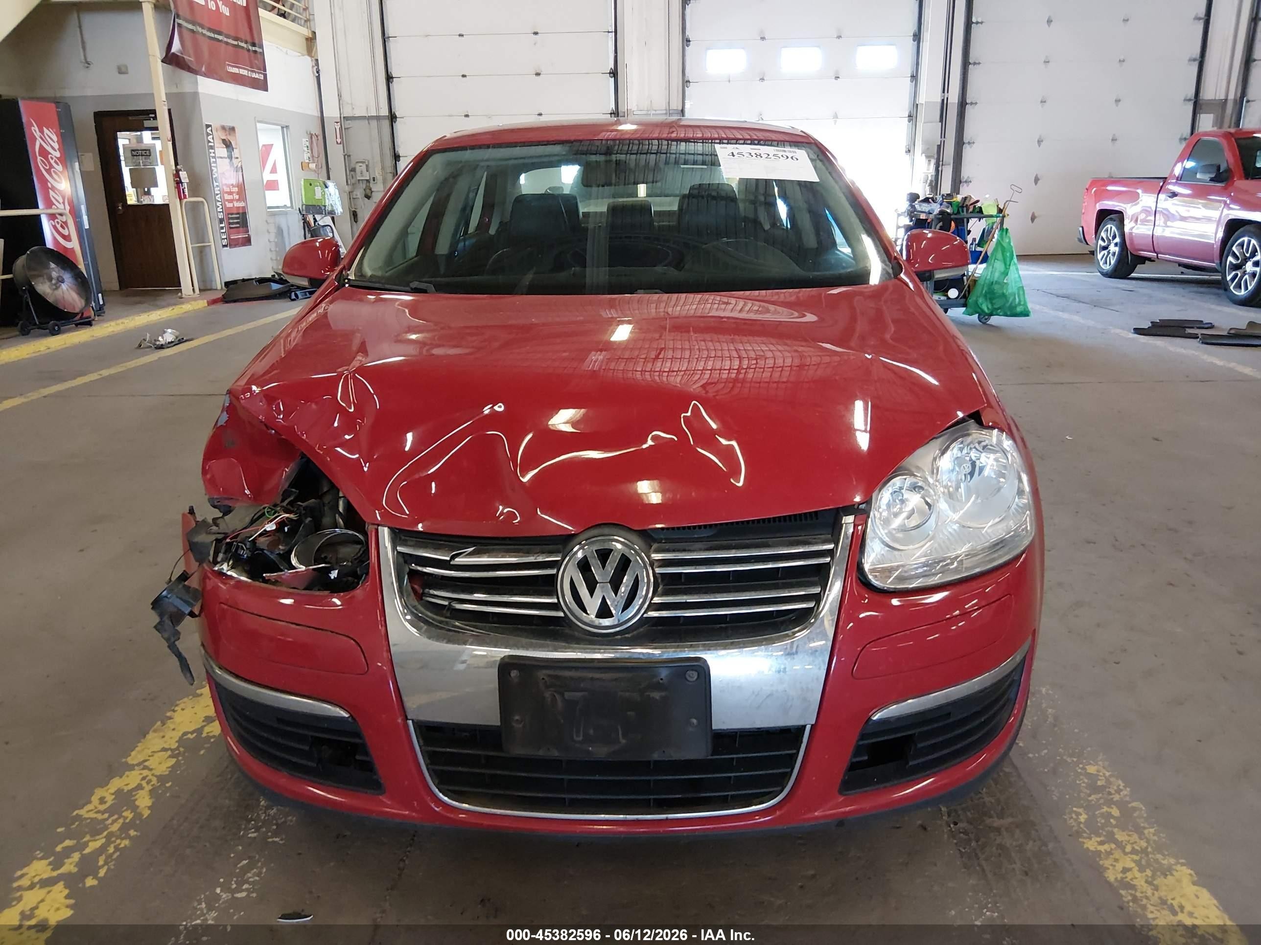 2010 Volkswagen Jetta Limited Edition Красный vin: 3VWRZ7AJ1AM157612