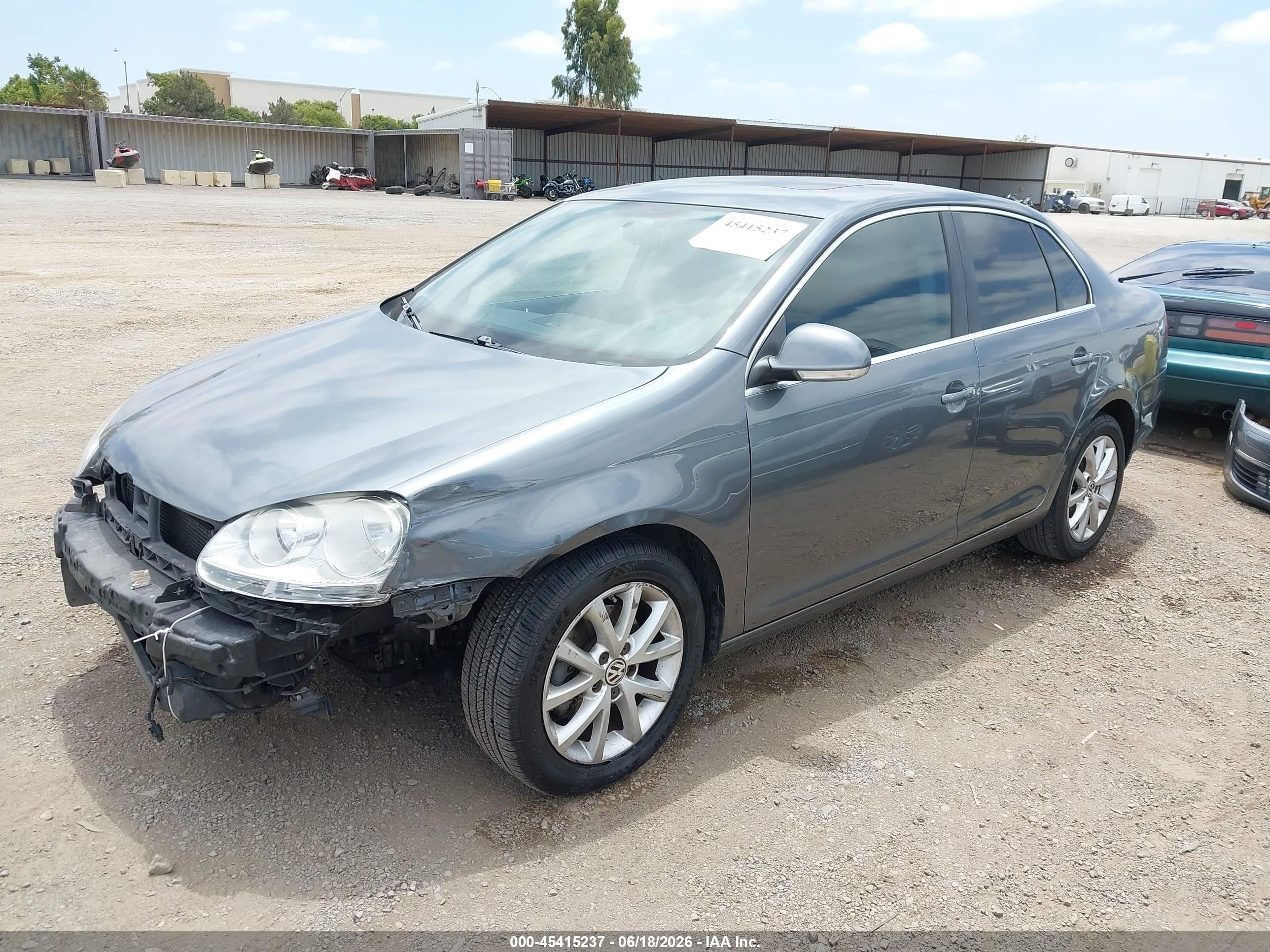 2010 Volkswagen Jetta Se Gray vin: 3VWRZ7AJ2AM036801