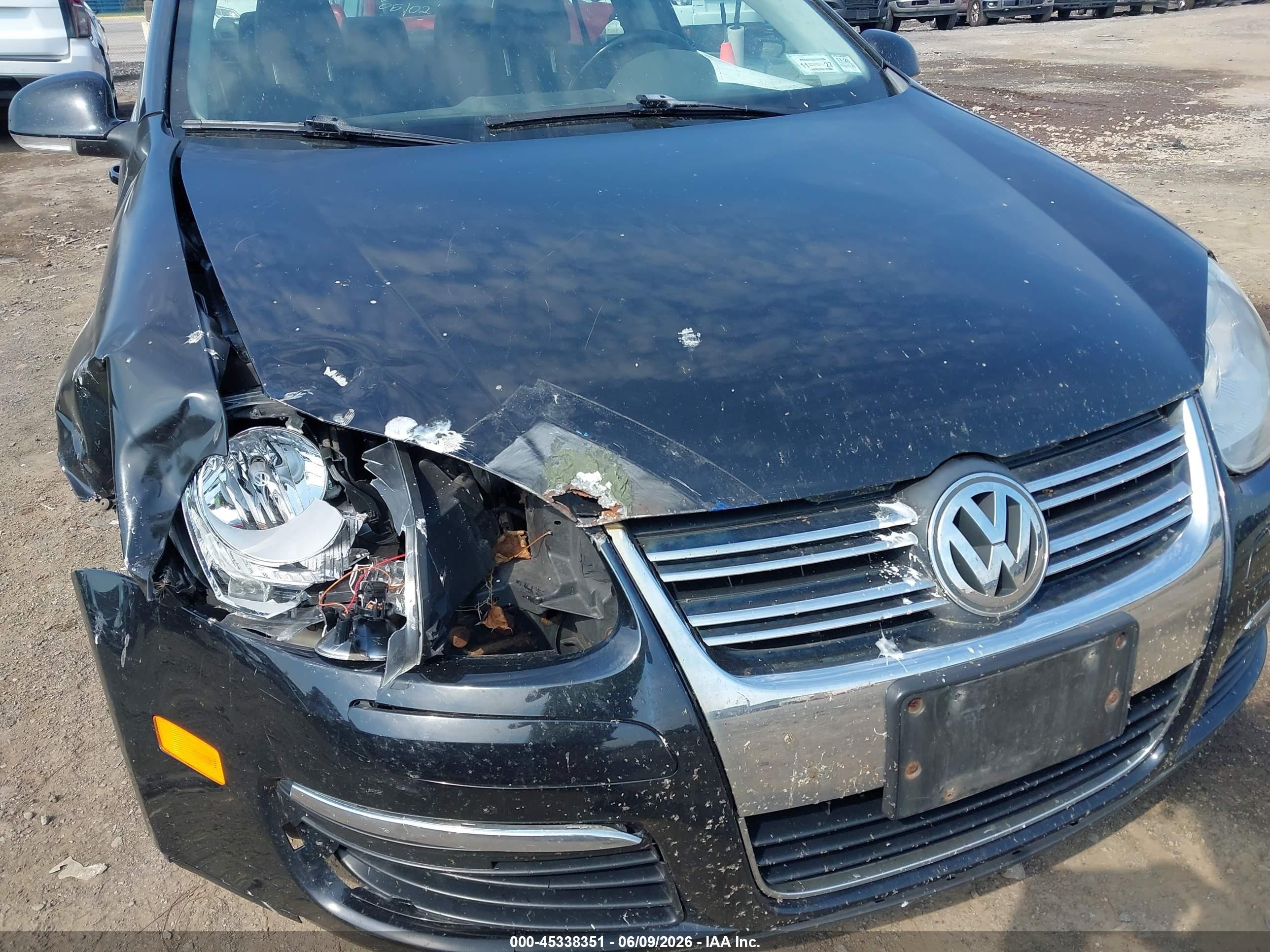 2010 Volkswagen Jetta Se Black vin: 3VWRZ7AJ2AM045532