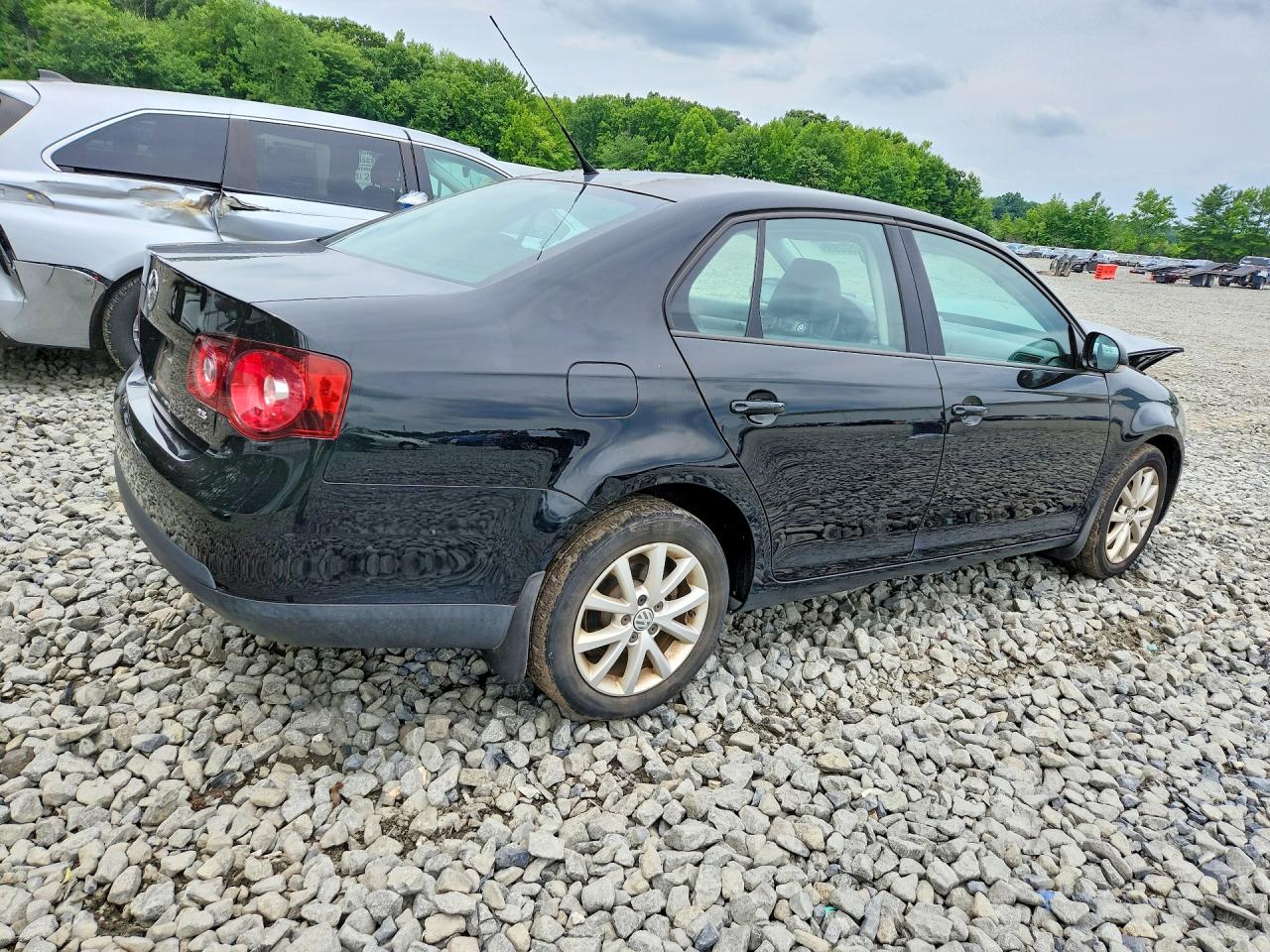 2010 Volkswagen Jetta Se Black vin: 3VWRZ7AJ3AM106368