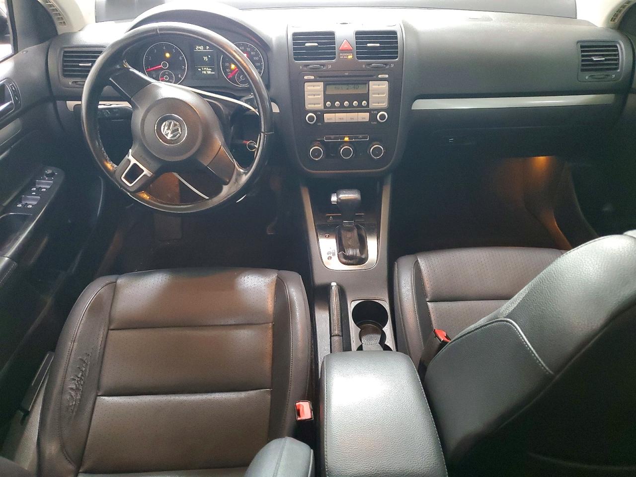 2010 Volkswagen Jetta Se Черный vin: 3VWRZ7AJ4AM124006