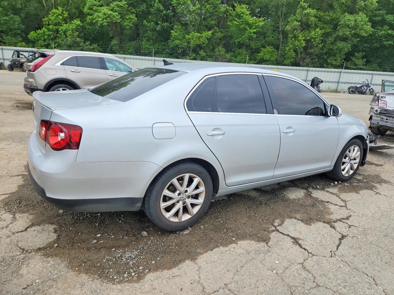 2010 Volkswagen Jetta Se Silver vin: 3VWRZ7AJ5AM016669