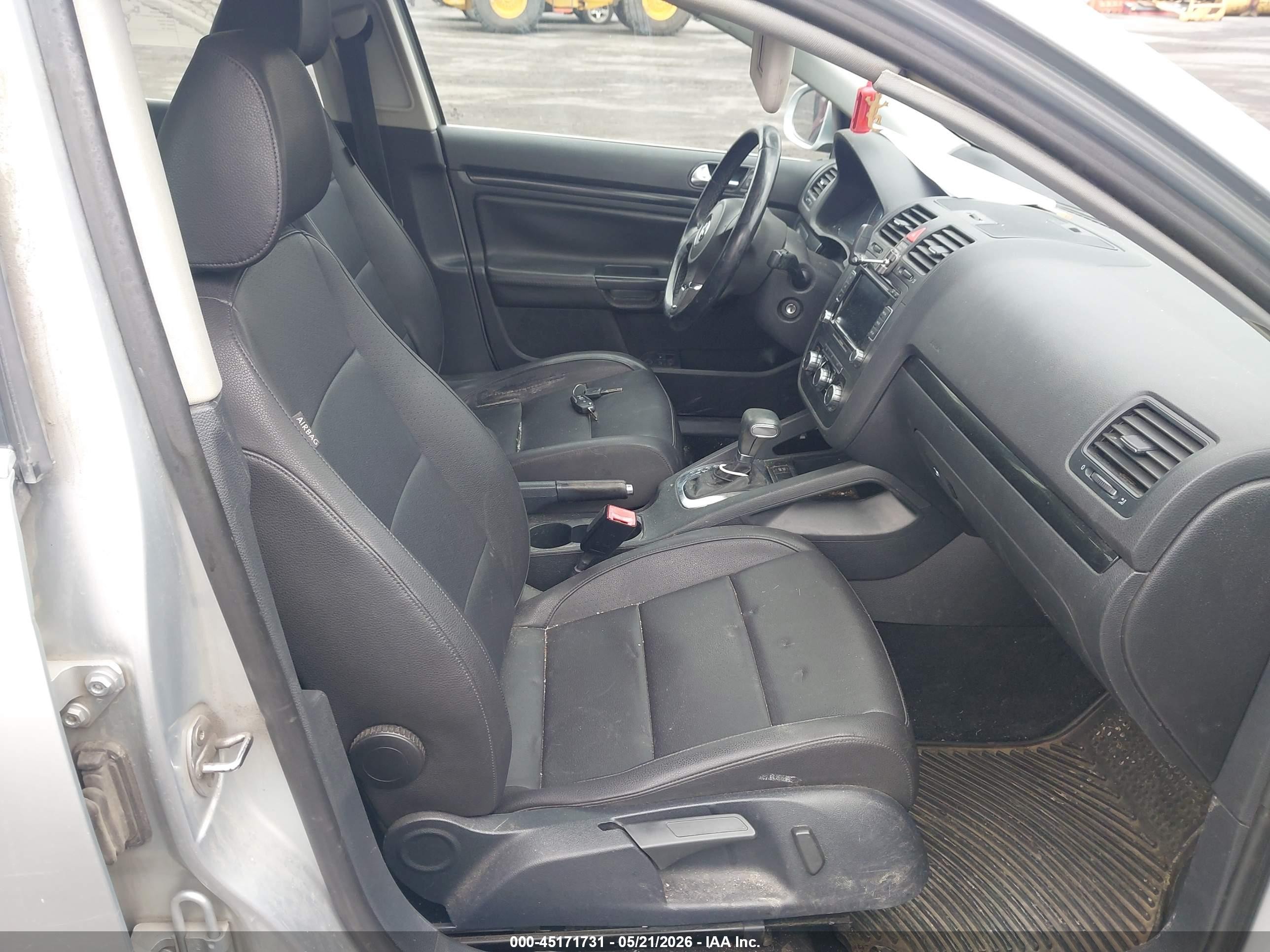 2010 Volkswagen Jetta Se Silver vin: 3VWRZ7AJ6AM035988