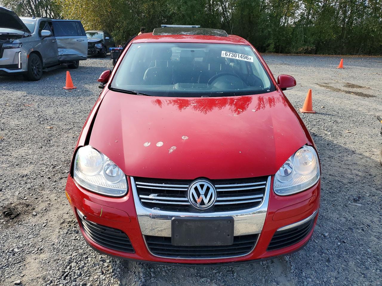 2010 Volkswagen Jetta Se Red vin: 3VWRZ7AJ6AM069185