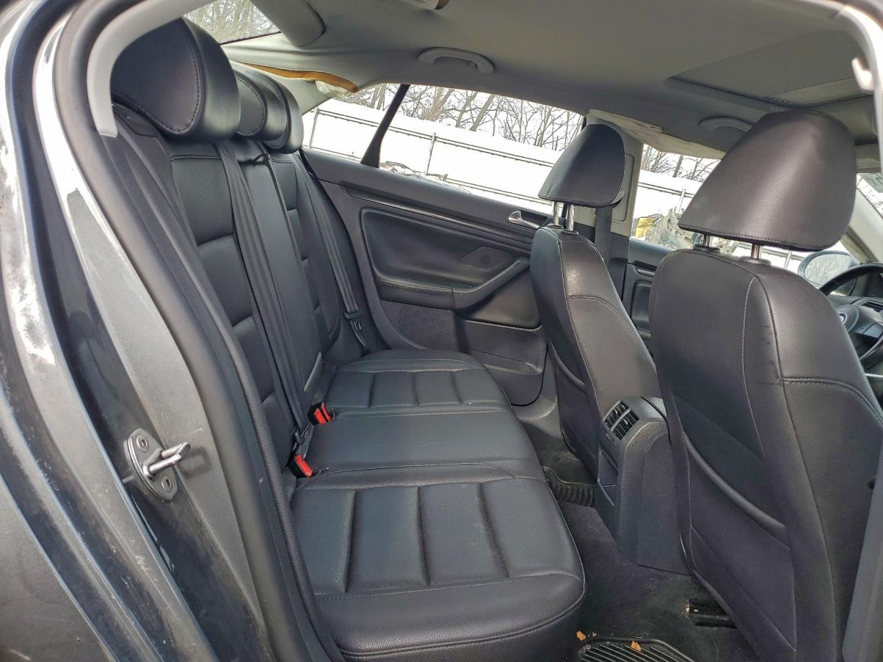 2010 Volkswagen Jetta Se Gray vin: 3VWRZ7AJ7AM060558