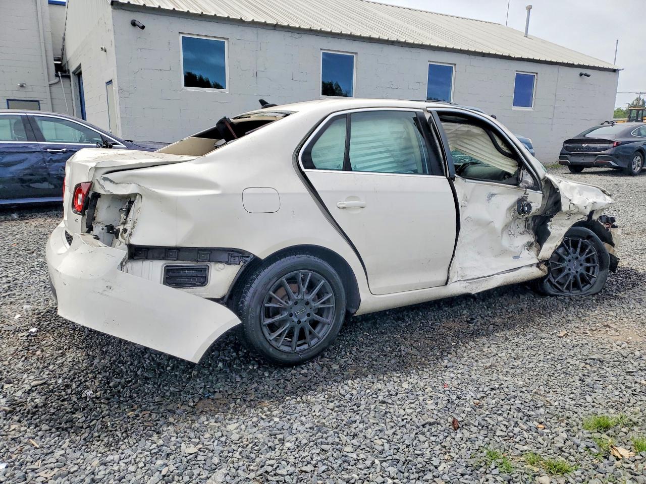 2010 Volkswagen Jetta Se White vin: 3VWRZ7AJ8AM043798