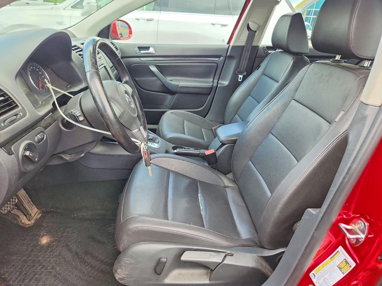 2010 Volkswagen Jetta Se Red vin: 3VWRZ7AJ8AM056843