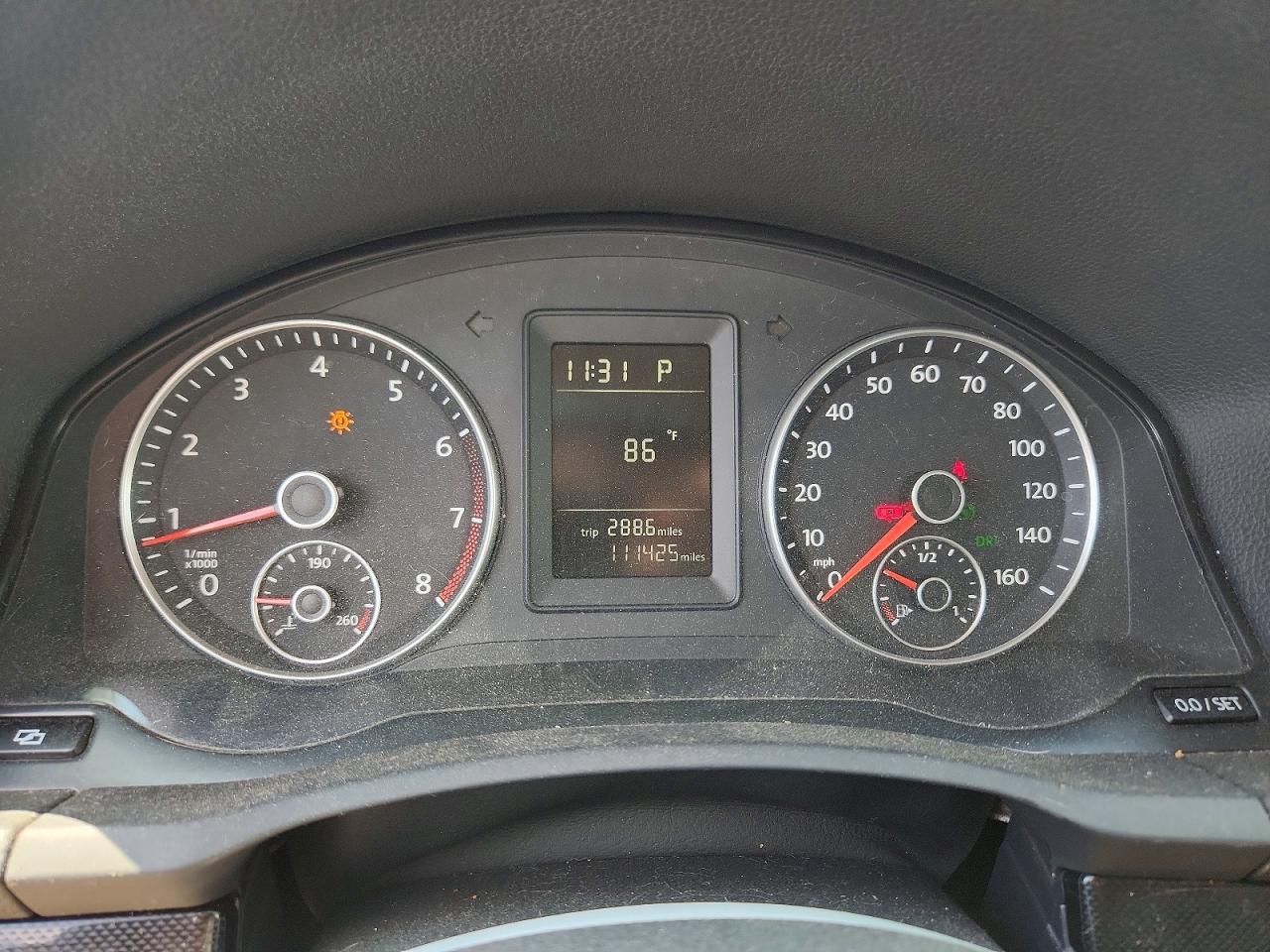 2010 Volkswagen Jetta Se Red vin: 3VWRZ7AJ8AM056843