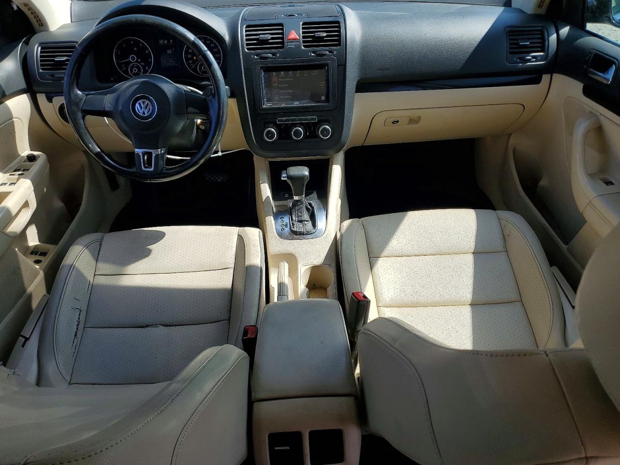 2010 Volkswagen Jetta Se Черный vin: 3VWRZ7AJ9AM036343
