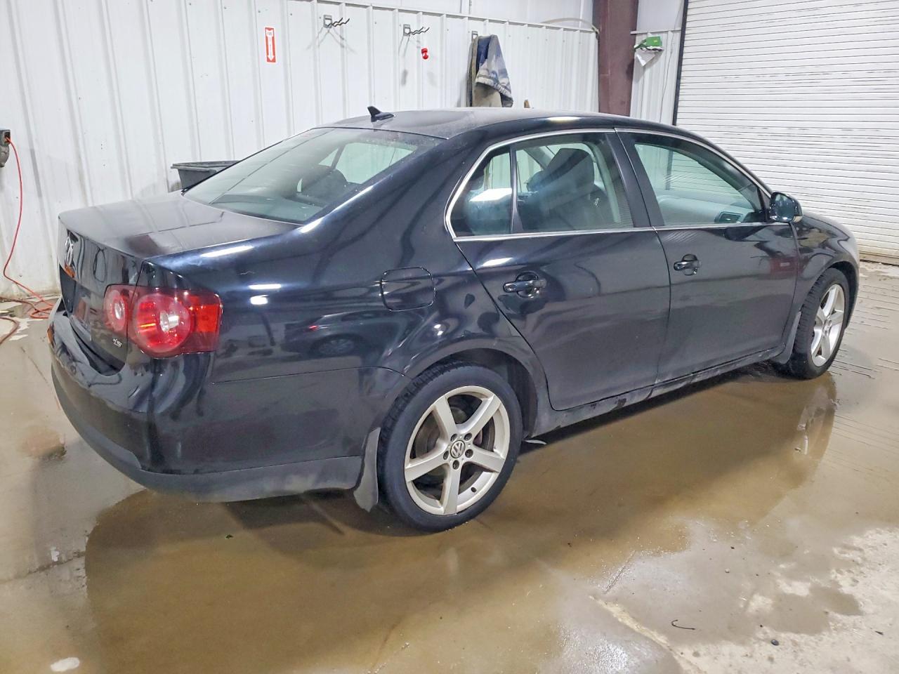 2010 Volkswagen Jetta Se Черный vin: 3VWRZ7AJ9AM065129