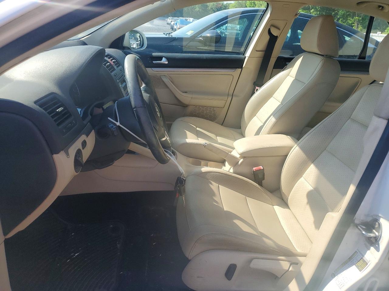 2010 Volkswagen Jetta Se White vin: 3VWRZ7AJ9AM119304