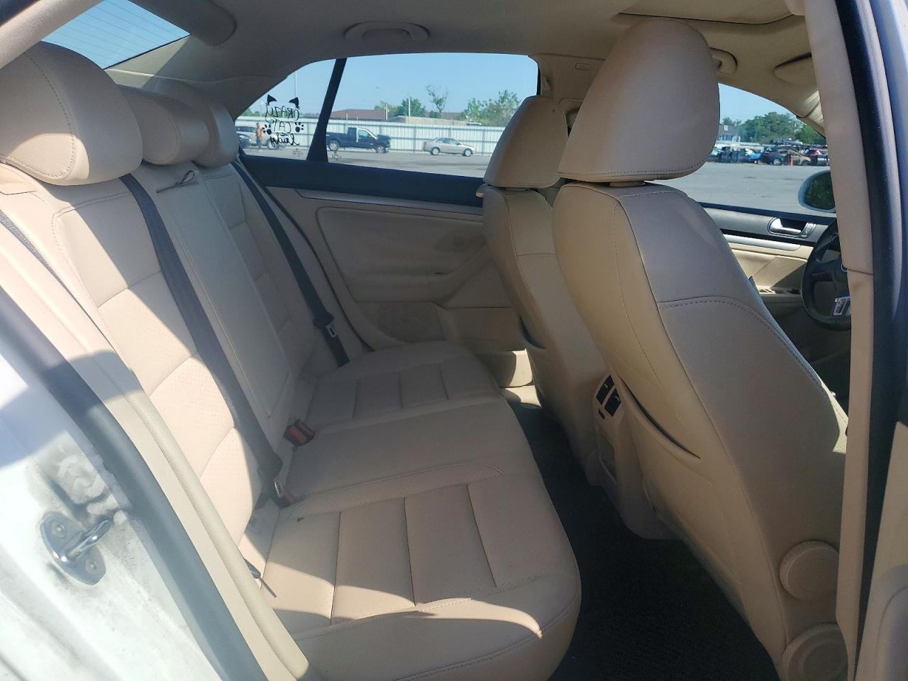 2010 Volkswagen Jetta Se White vin: 3VWRZ7AJ9AM119304