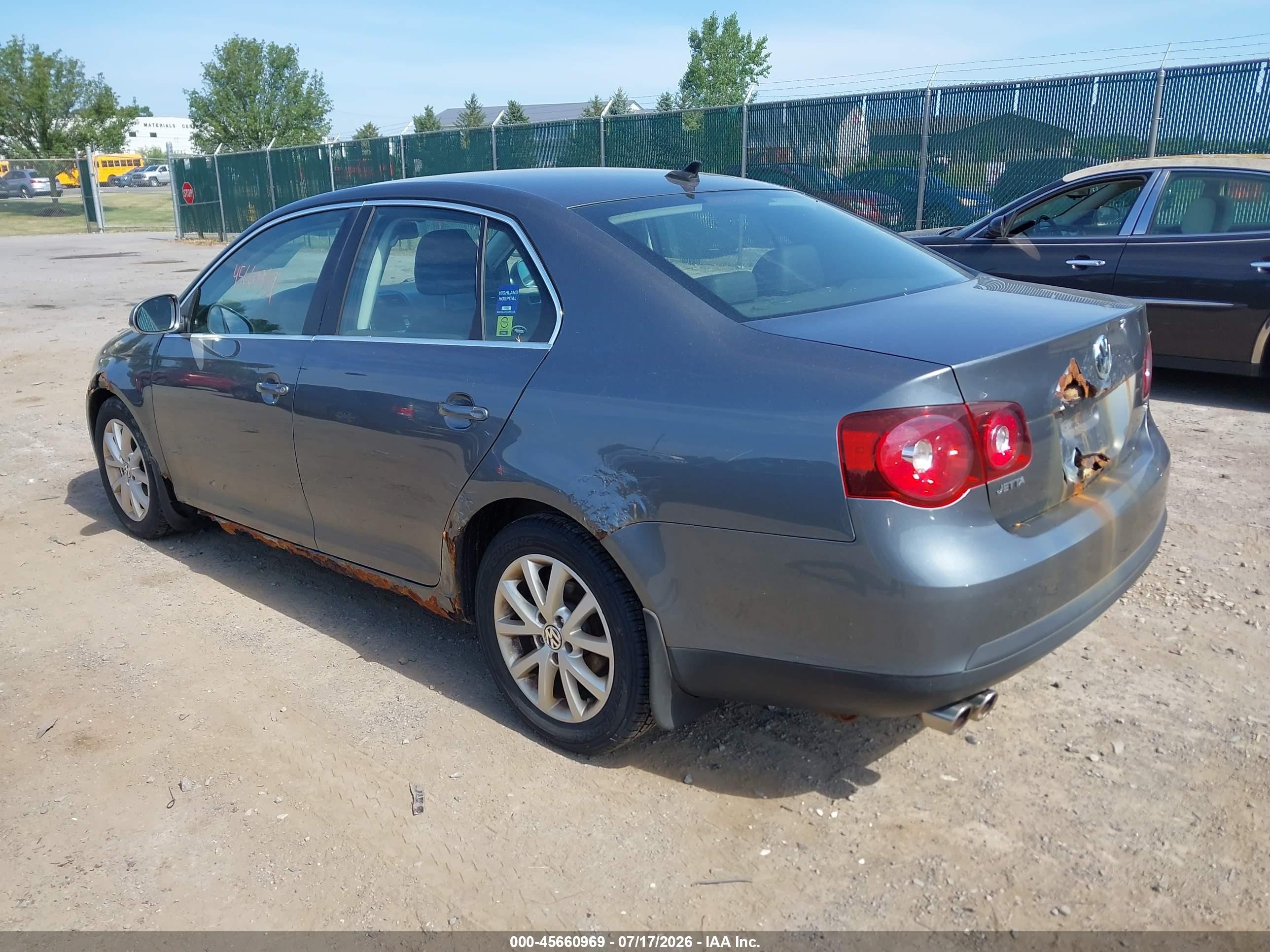 2010 Volkswagen Jetta Se Серый vin: 3VWRZ7AJXAM061459