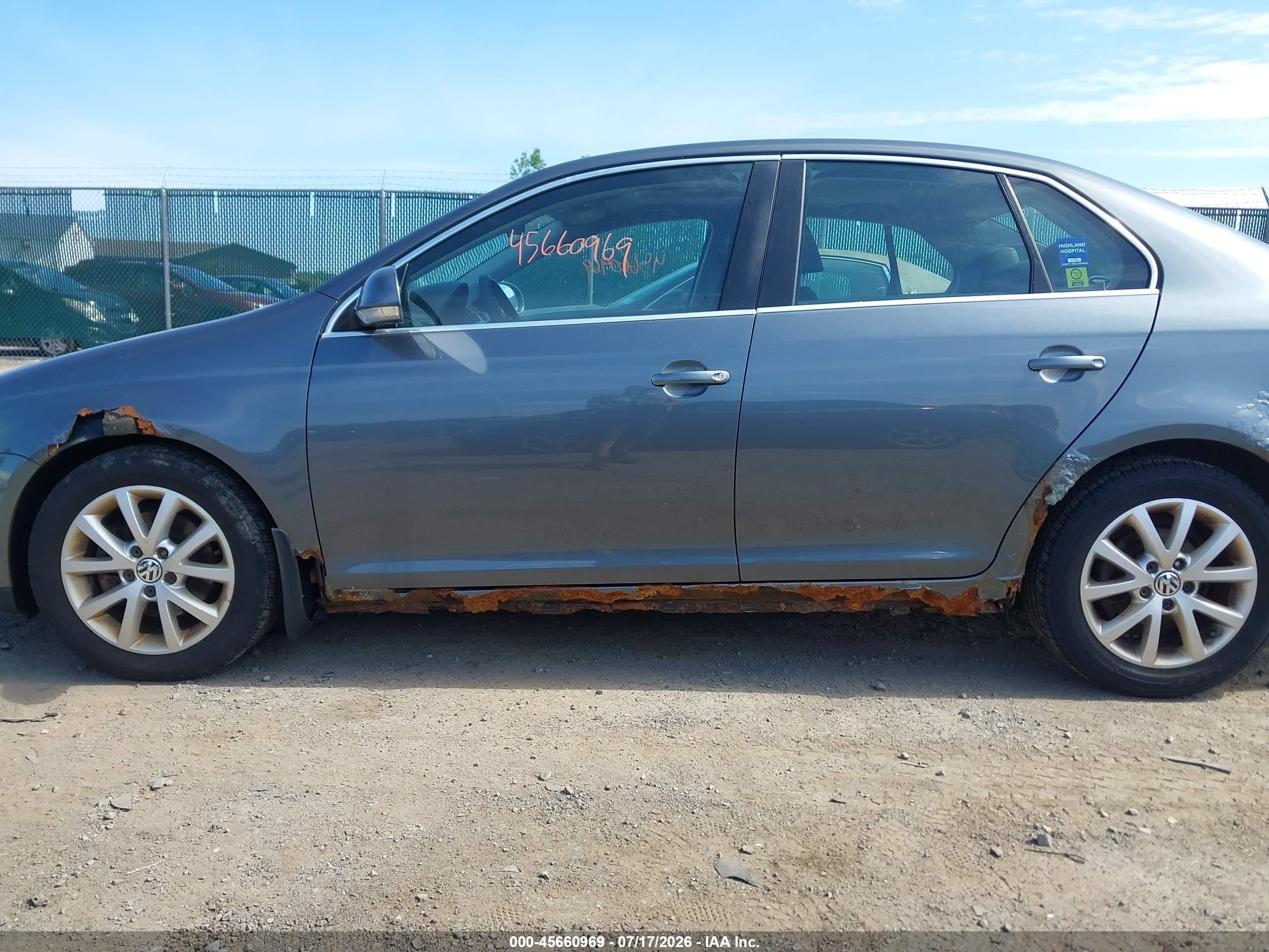 2010 Volkswagen Jetta Se Серый vin: 3VWRZ7AJXAM061459