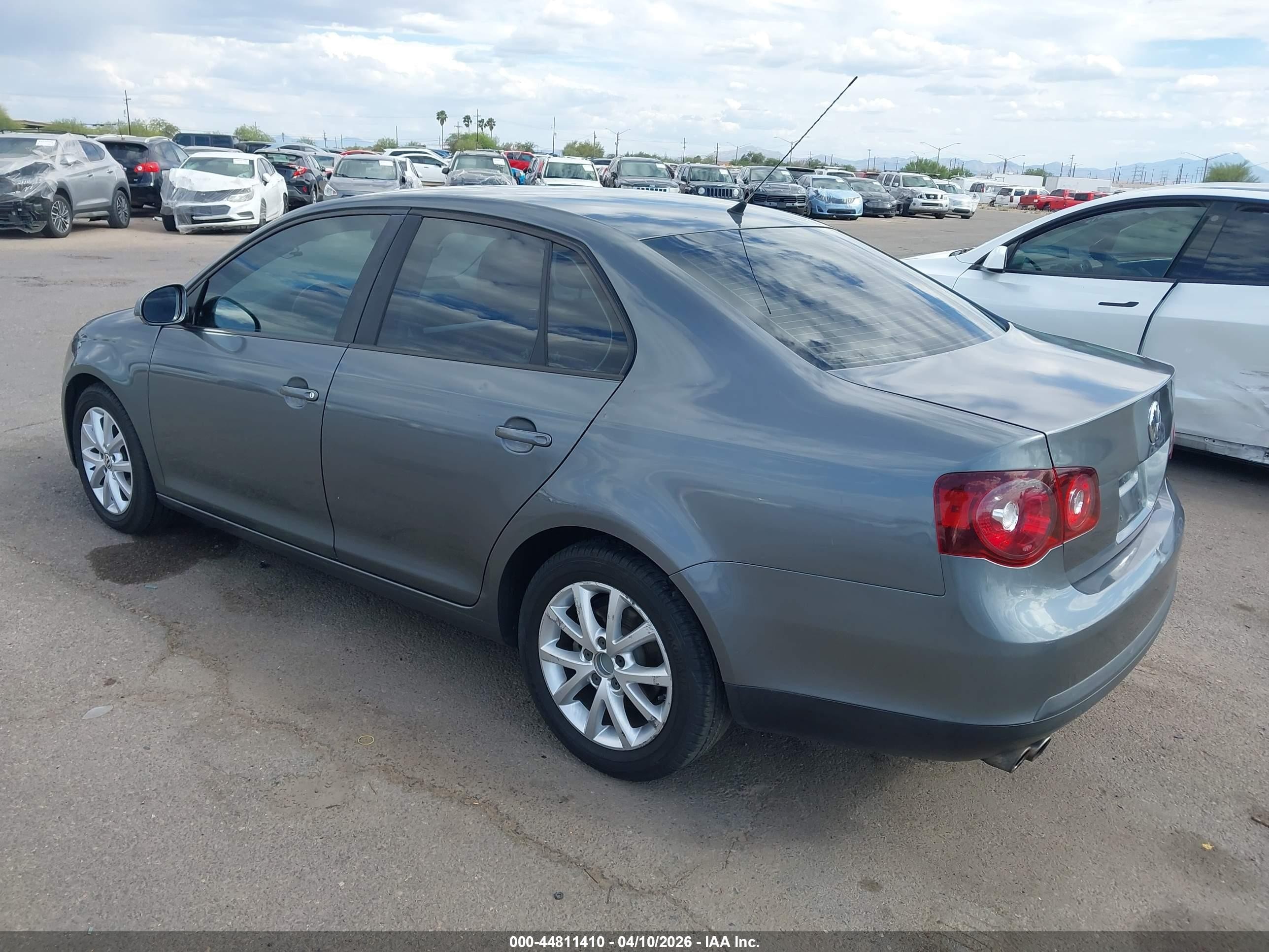 2010 Volkswagen Jetta Limited Edition Gray vin: 3VWRZ7AJXAM138489
