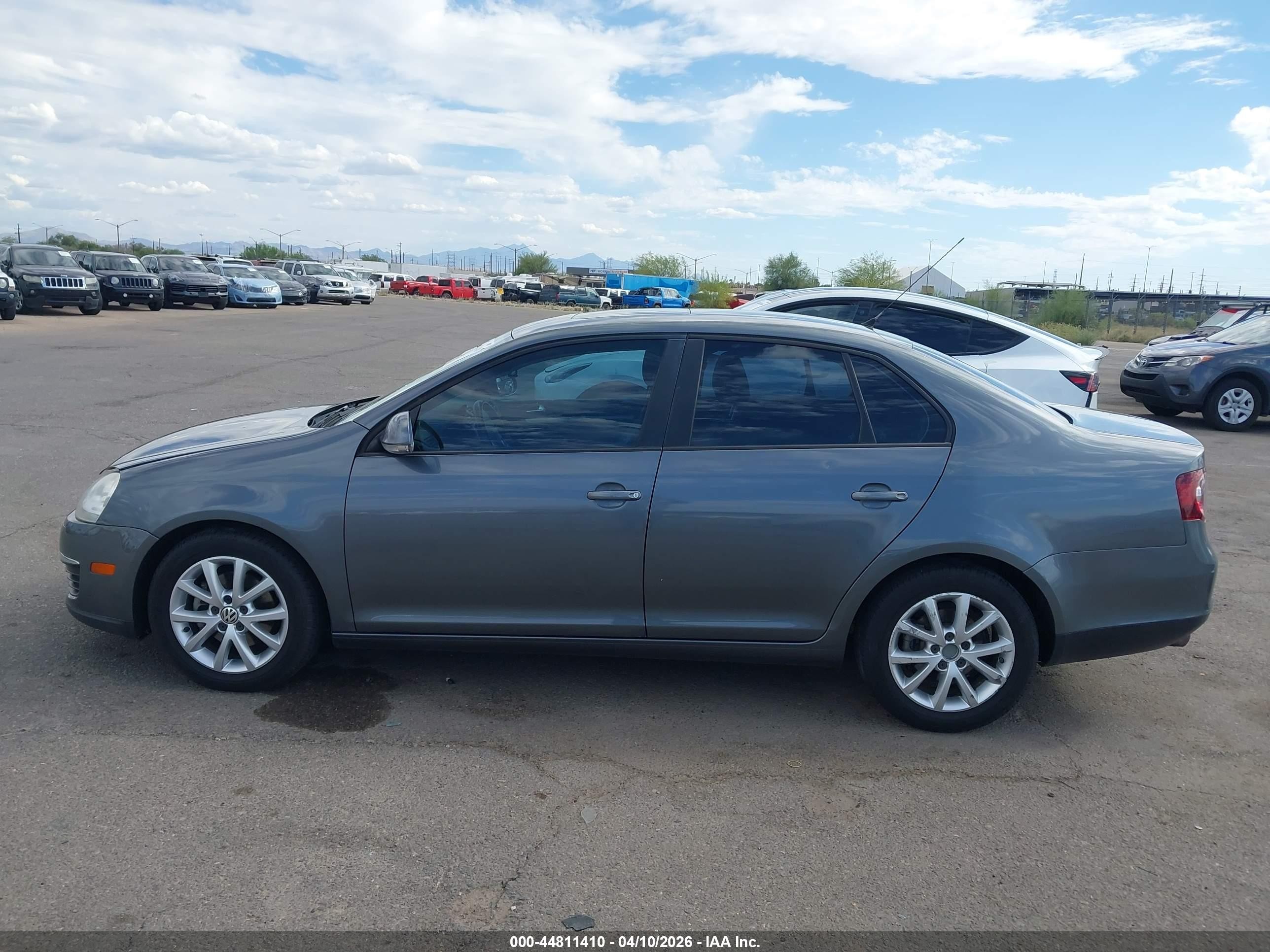 2010 Volkswagen Jetta Limited Edition Gray vin: 3VWRZ7AJXAM138489