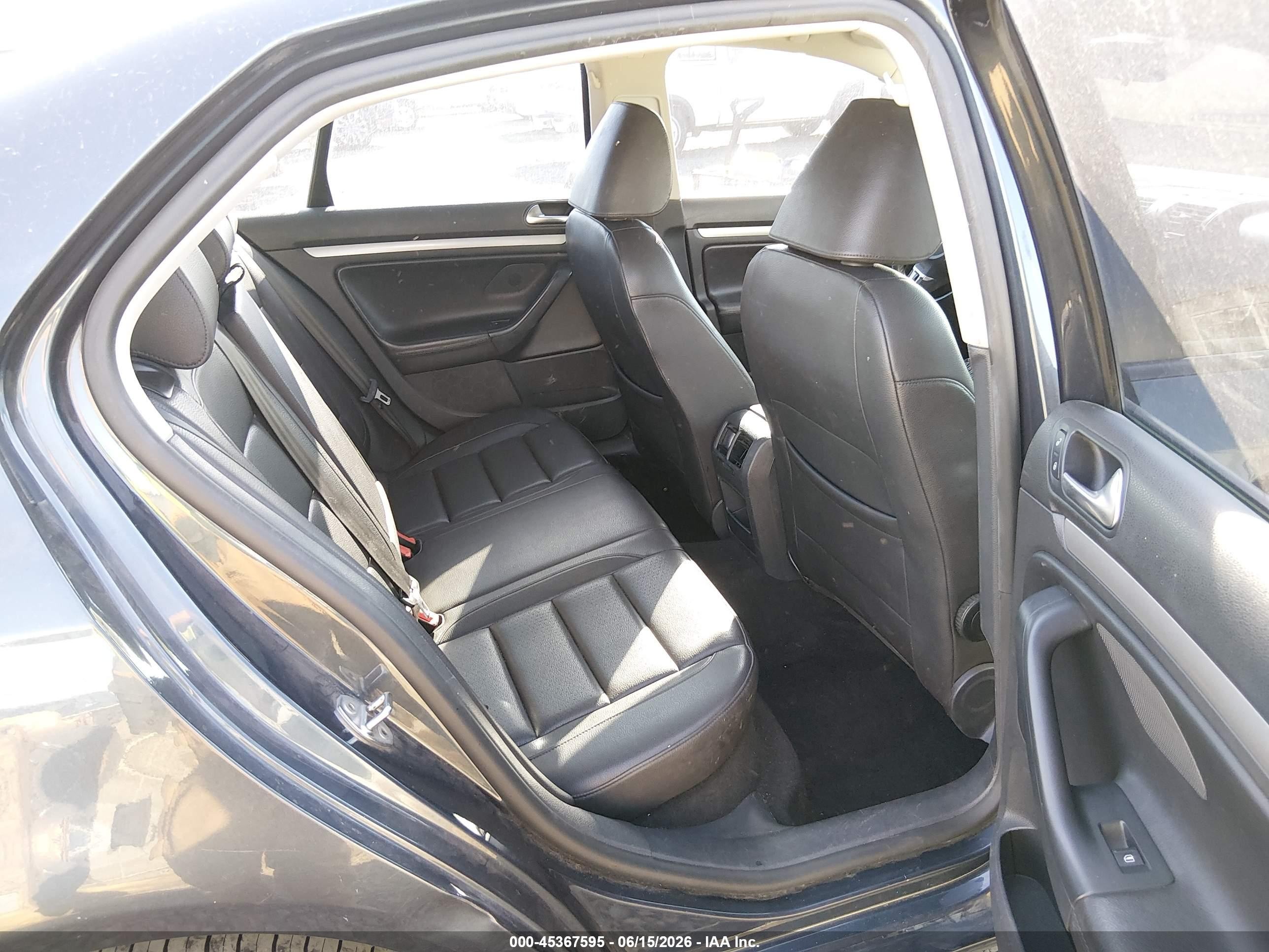 2010 Volkswagen Jetta Limited Edition Dark Blue vin: 3VWRZ7AJXAM139027