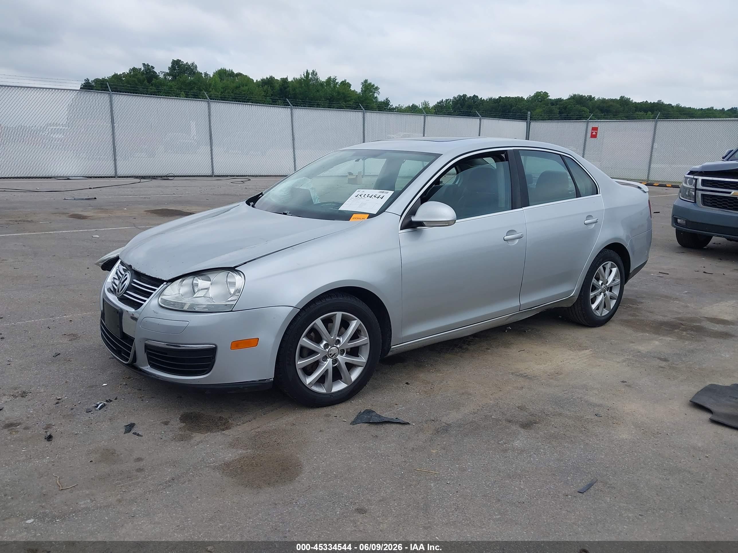 2008 Volkswagen Jetta Se/sel Silver vin: 3VWRZ81K78M183611