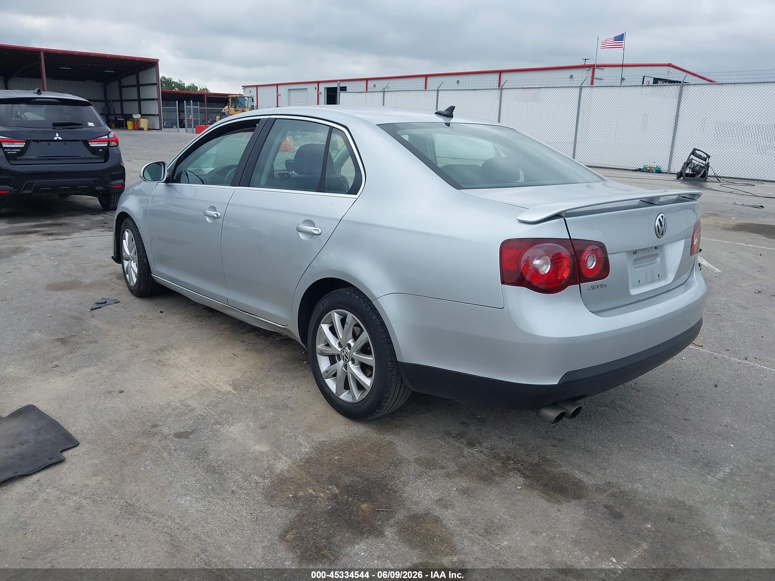 2008 Volkswagen Jetta Se/sel Silver vin: 3VWRZ81K78M183611