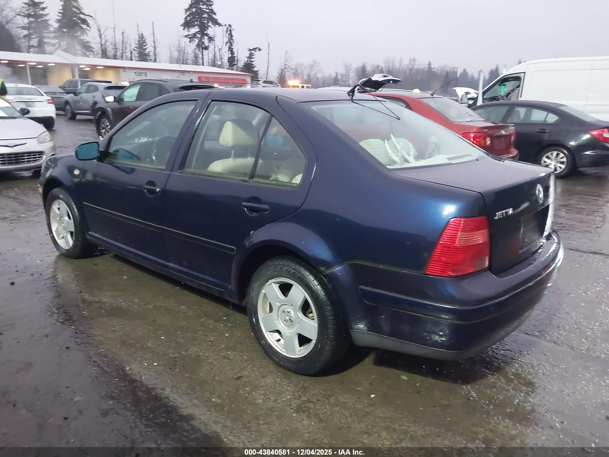 2000 Volkswagen Jetta Gls Blue vin: 3VWSA29M0YM108468
