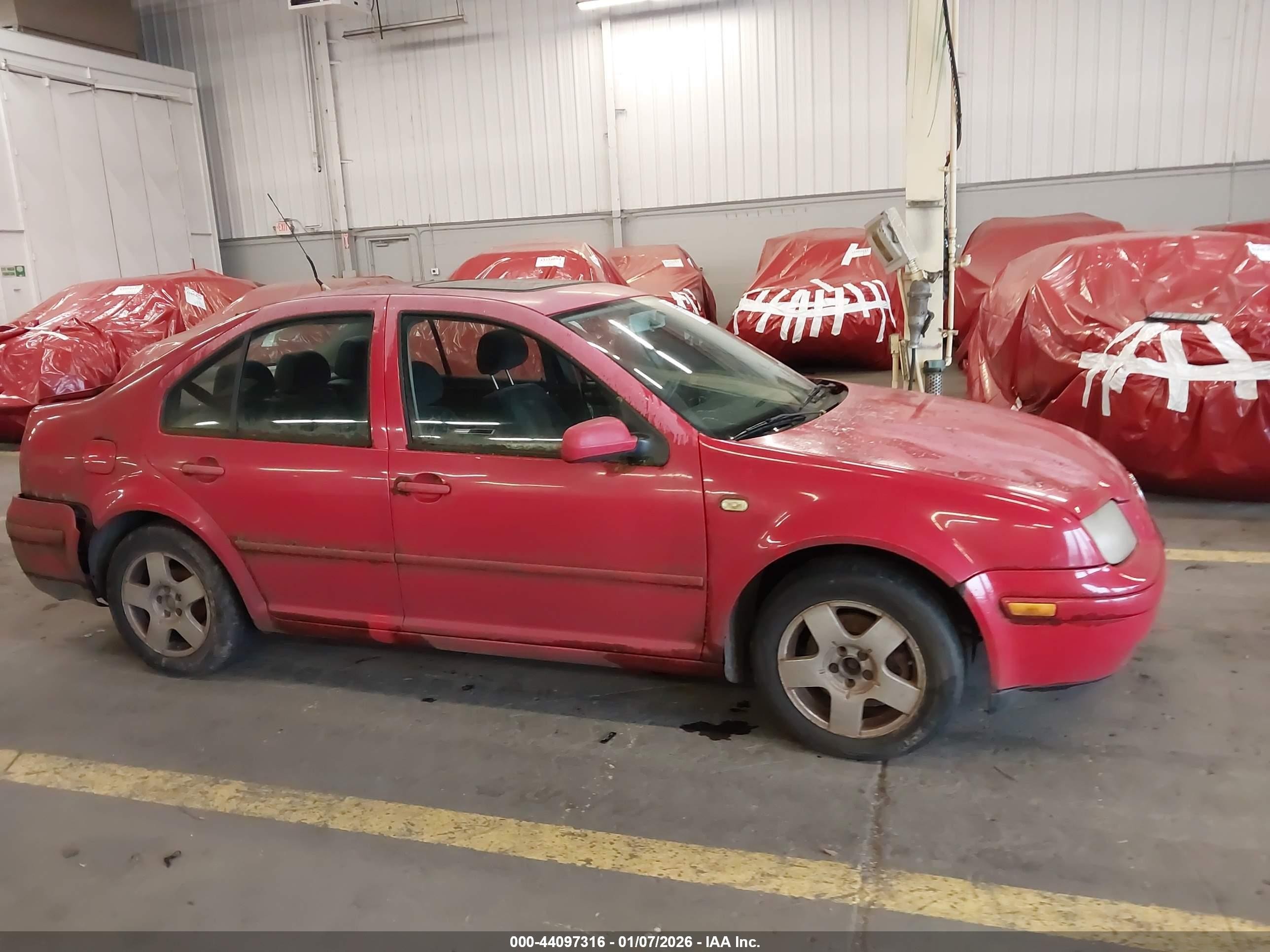 1999 Volkswagen Jetta Gls Red vin: 3VWSA29M4XM037936