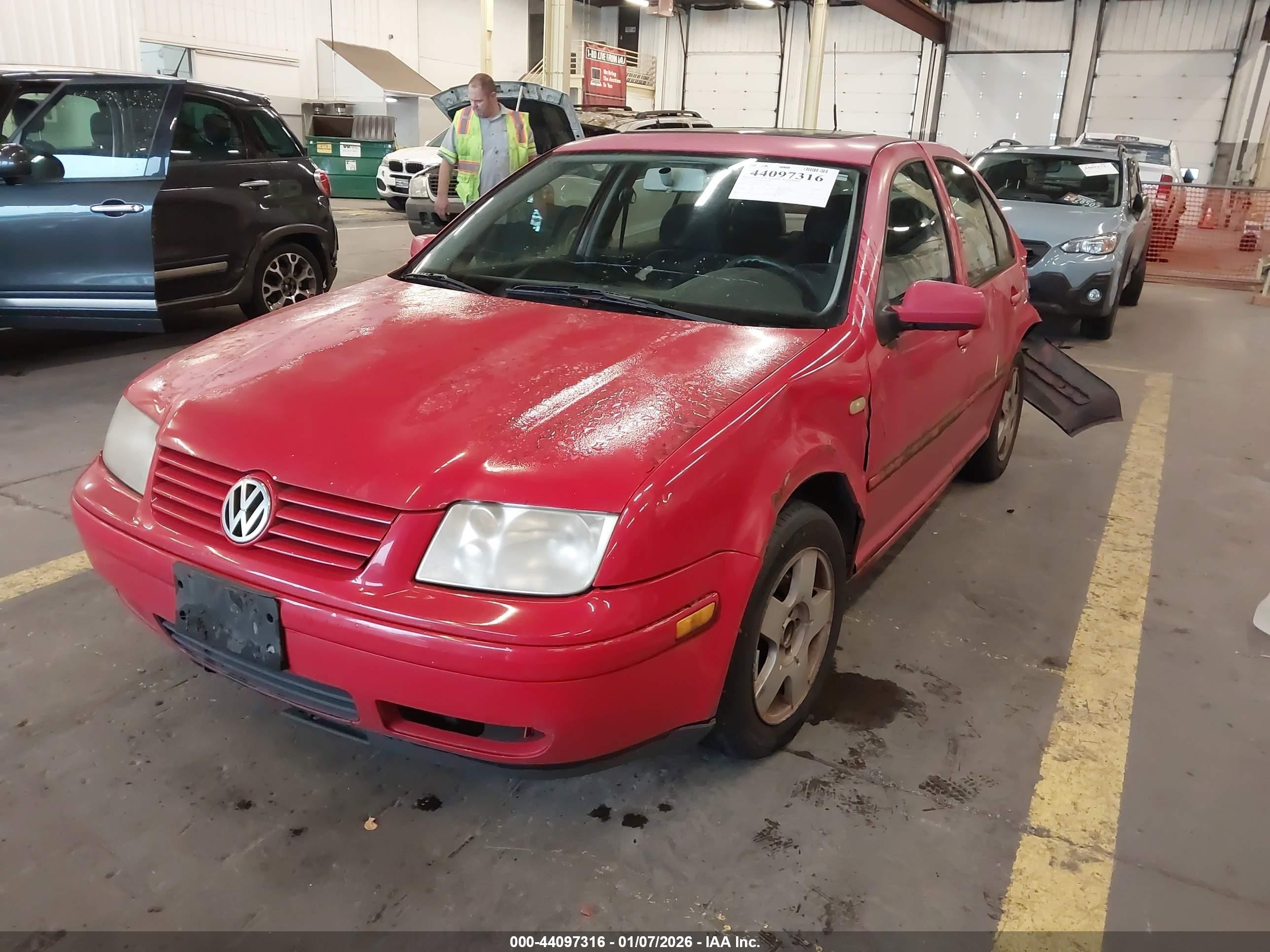 1999 Volkswagen Jetta Gls Red vin: 3VWSA29M4XM037936