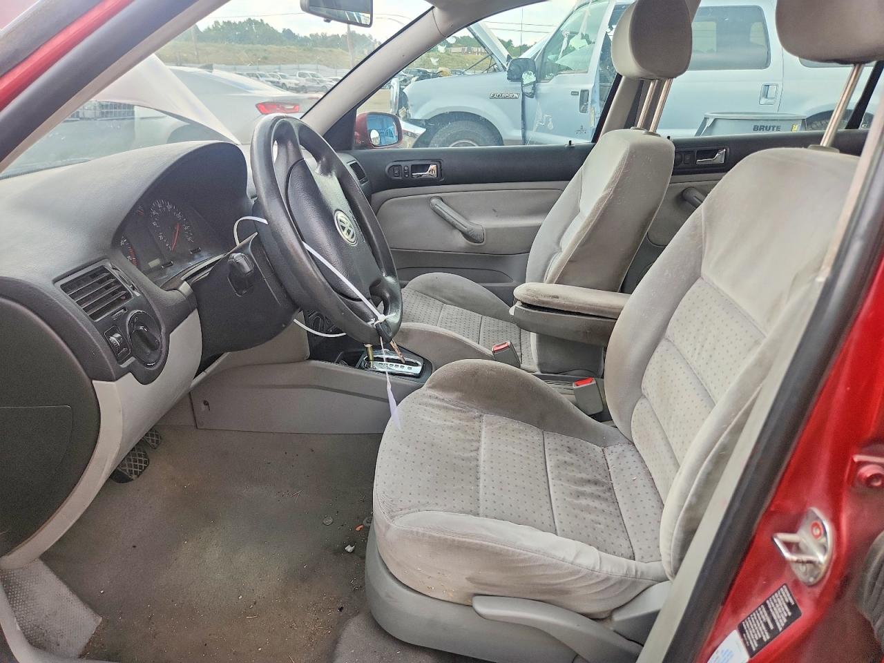 2000 Volkswagen Jetta Gls Красный vin: 3VWSA29M5YM012707