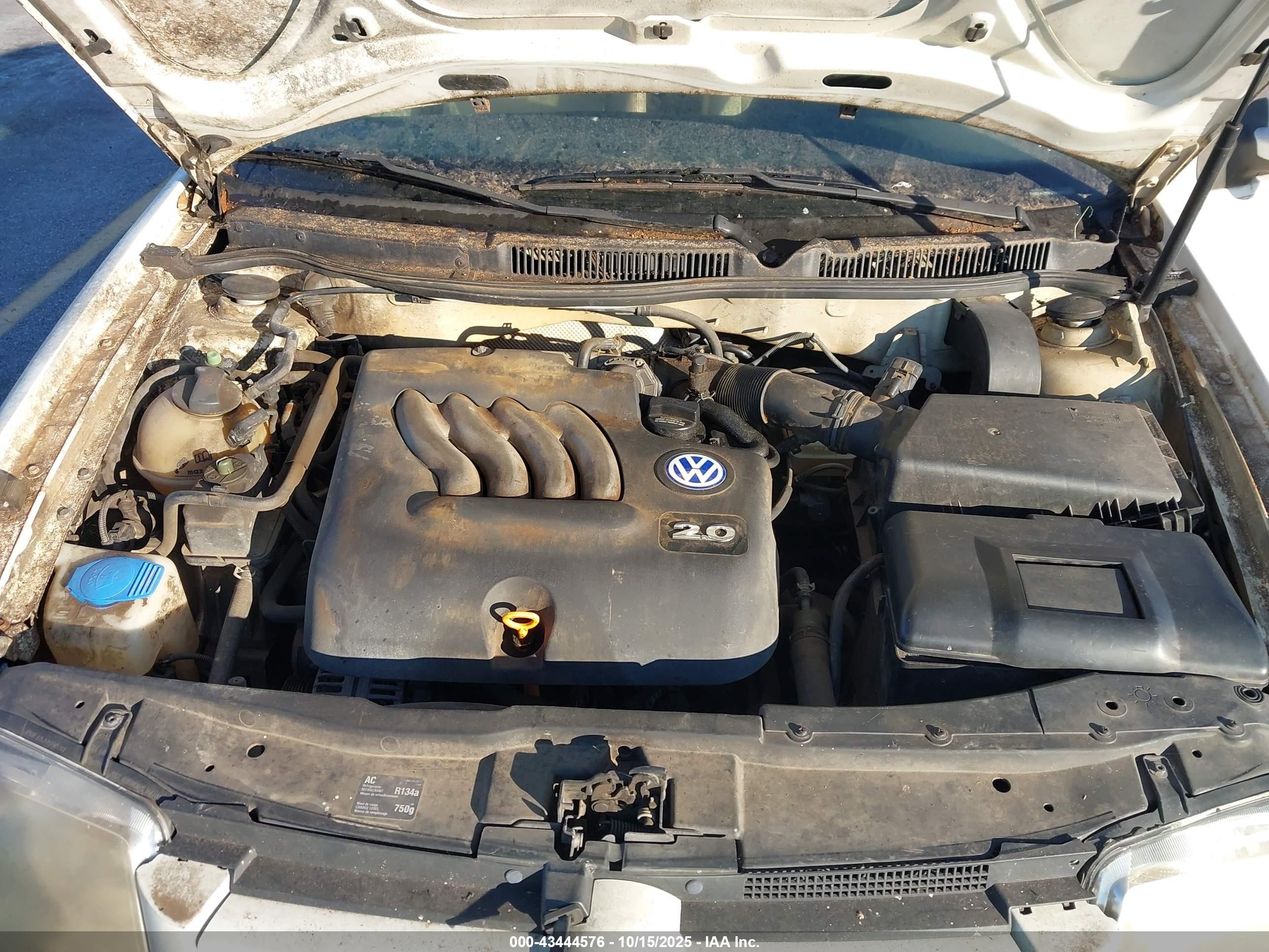 2000 Volkswagen Jetta Gls White vin: 3VWSA29M5YM039759