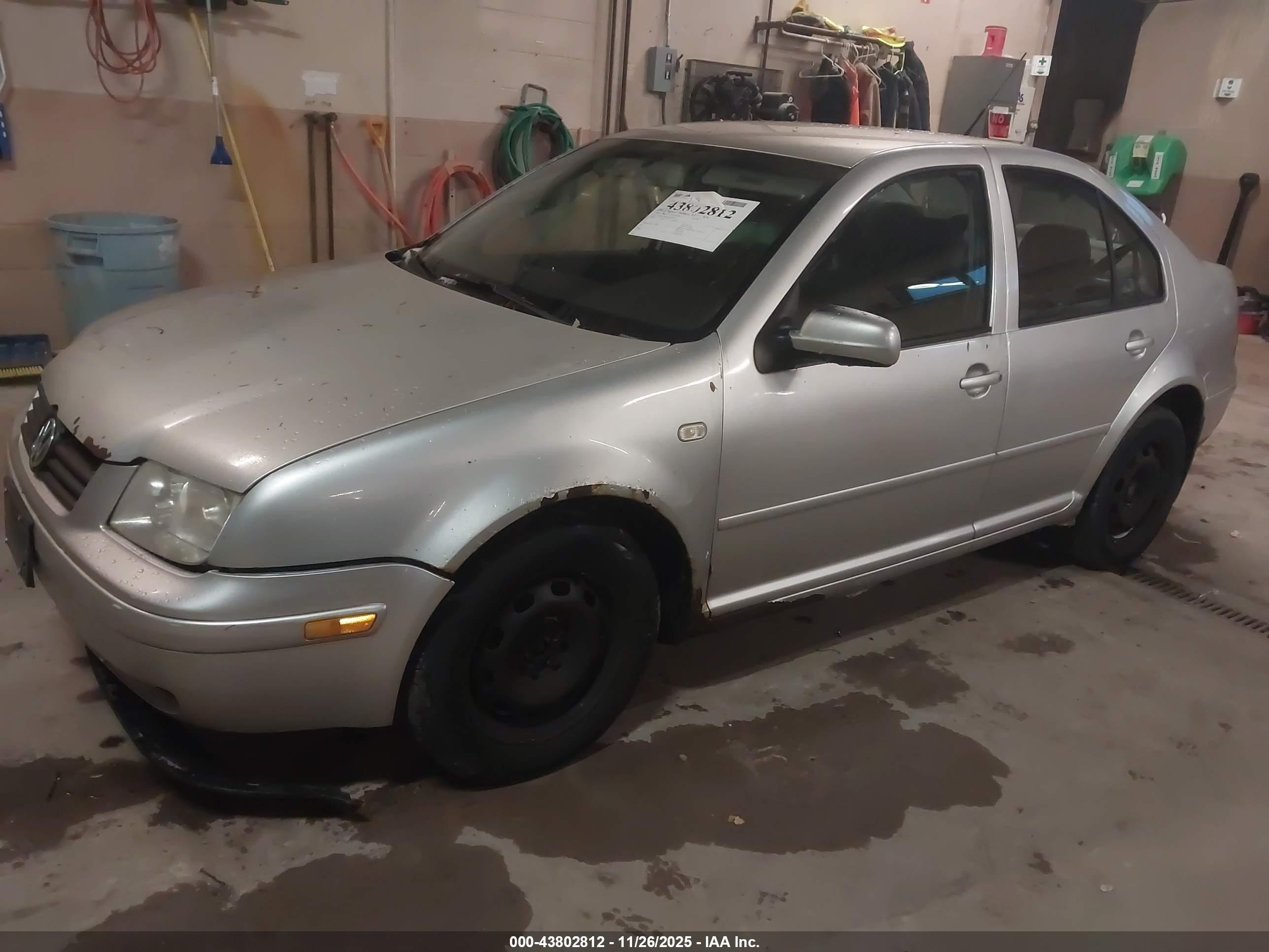 2000 Volkswagen Jetta Gls Silver vin: 3VWSA29M8YM100814