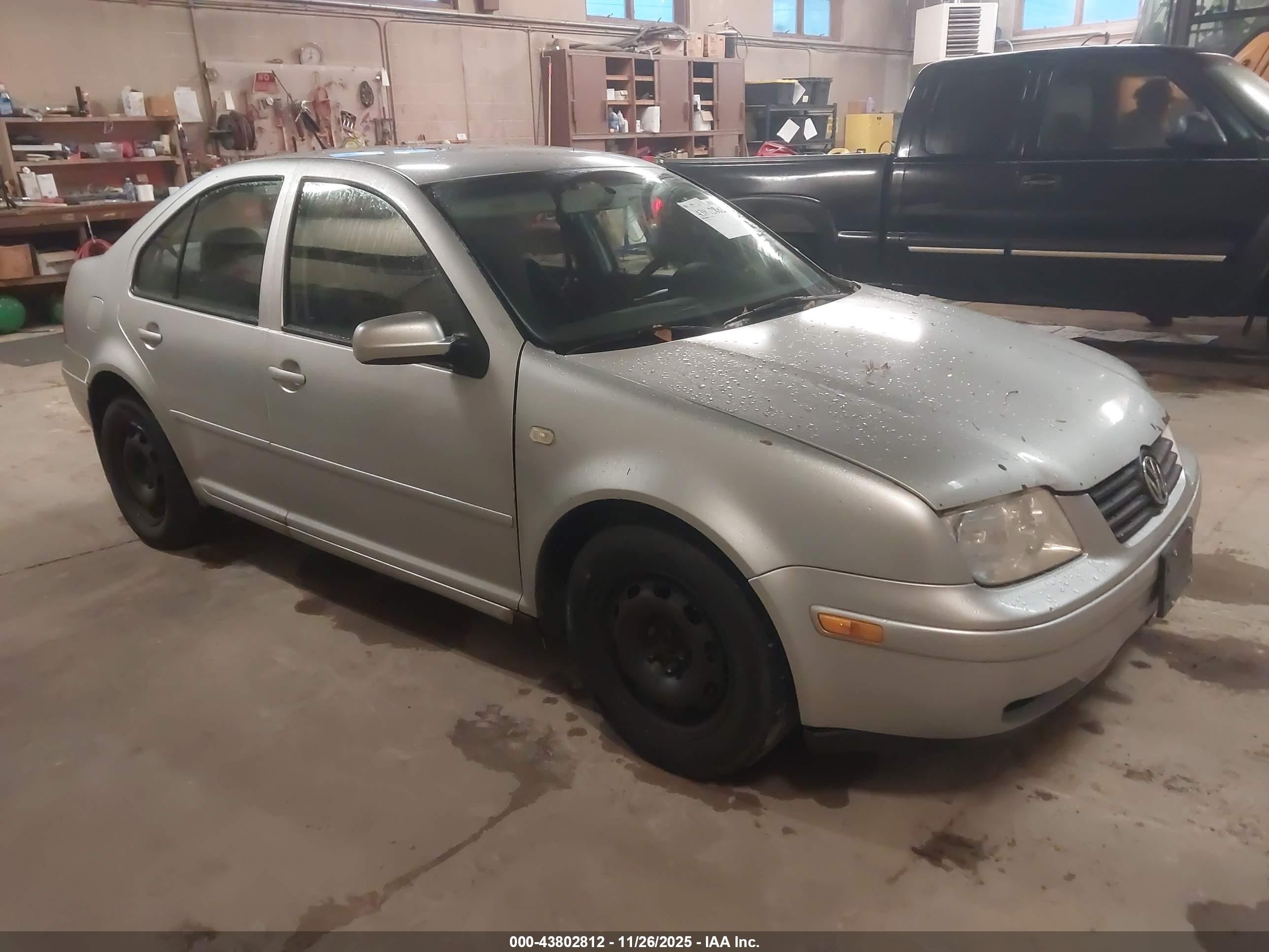 2000 Volkswagen Jetta Gls Silver vin: 3VWSA29M8YM100814