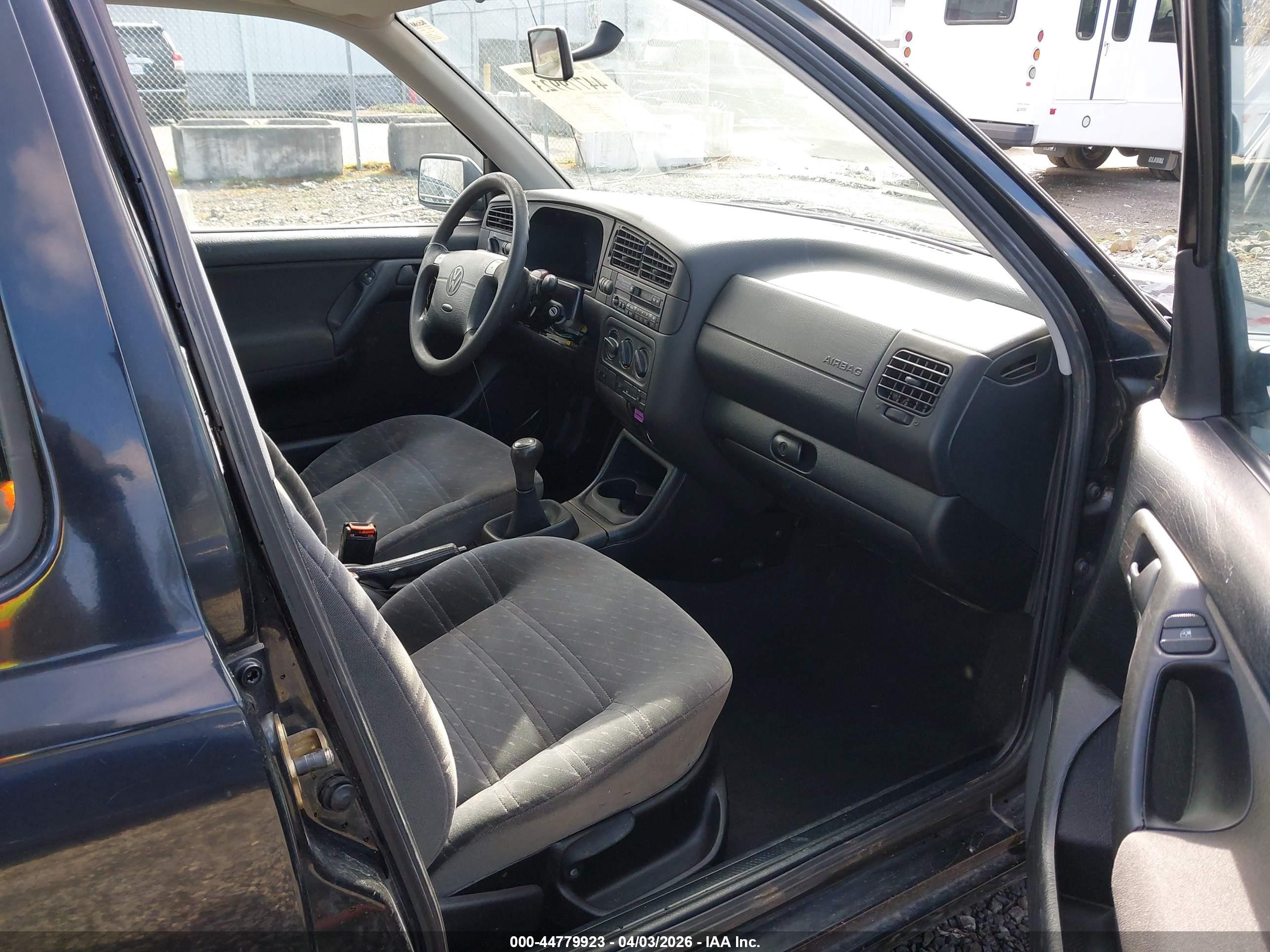 1997 Volkswagen Jetta Gls Black vin: 3VWSA81H0VM013566