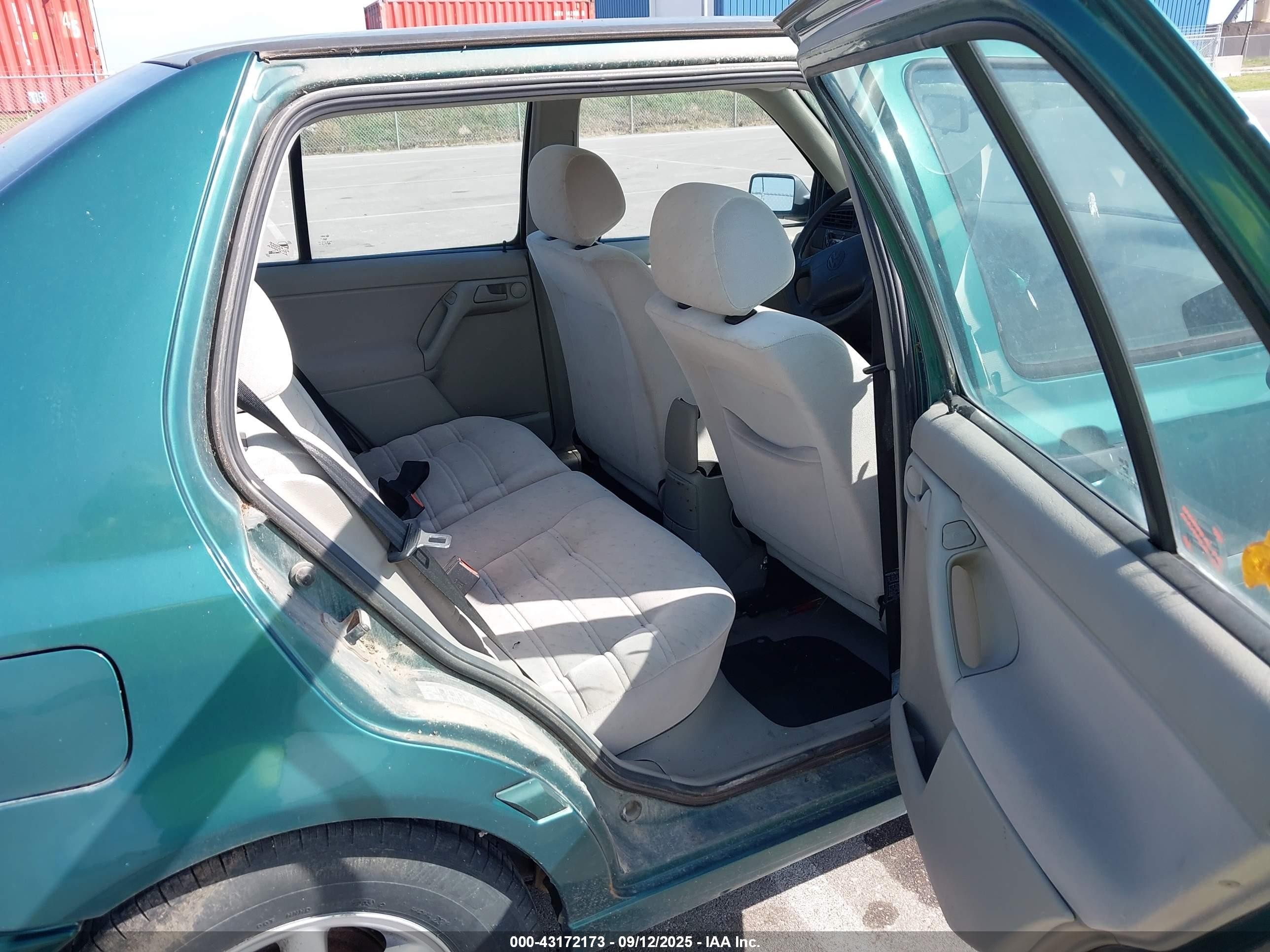 1997 Volkswagen Jetta Gls Green vin: 3VWSA81H0VM097761