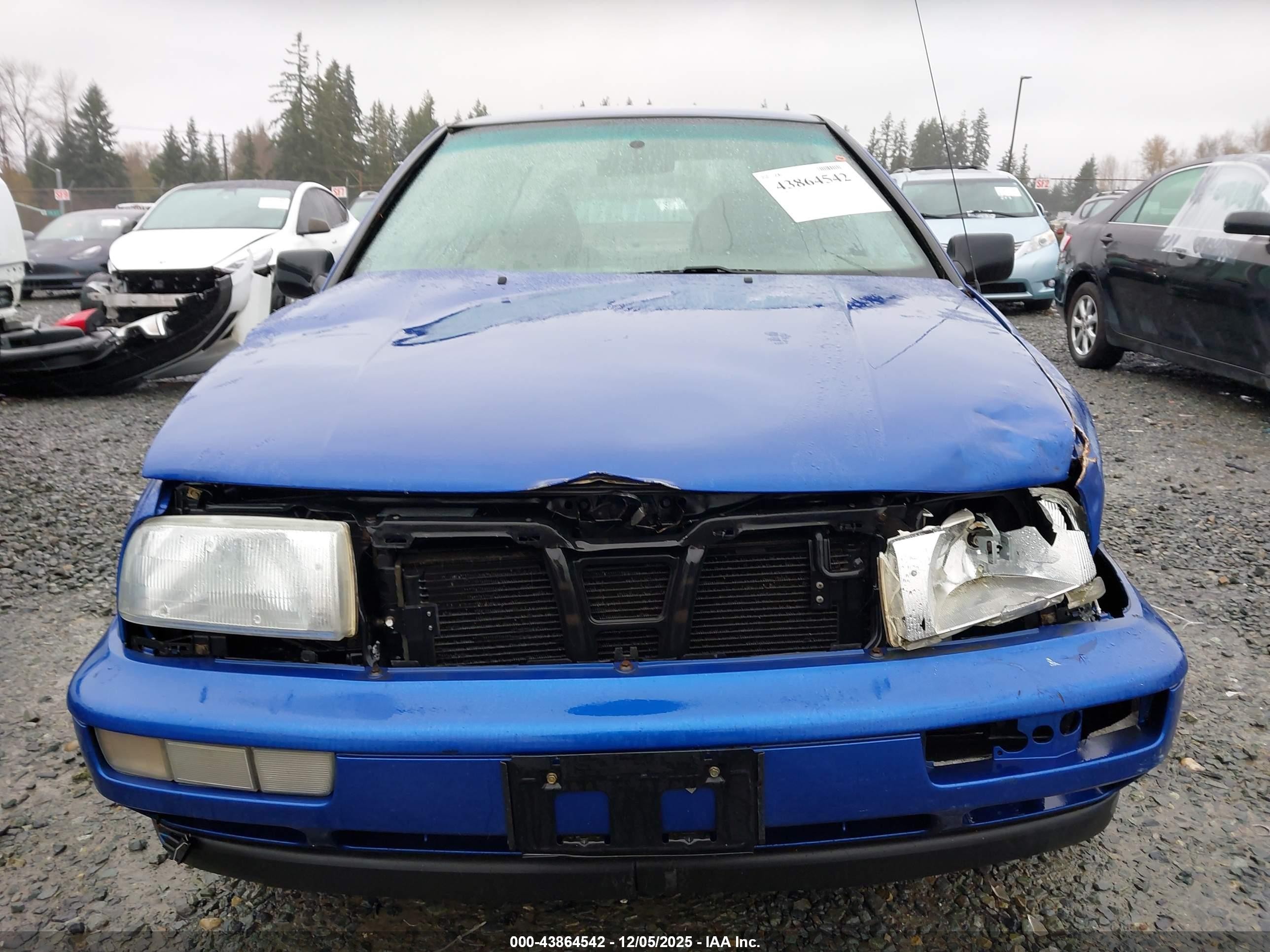 1998 Volkswagen Jetta Gls Синий vin: 3VWSA81H6WM153915